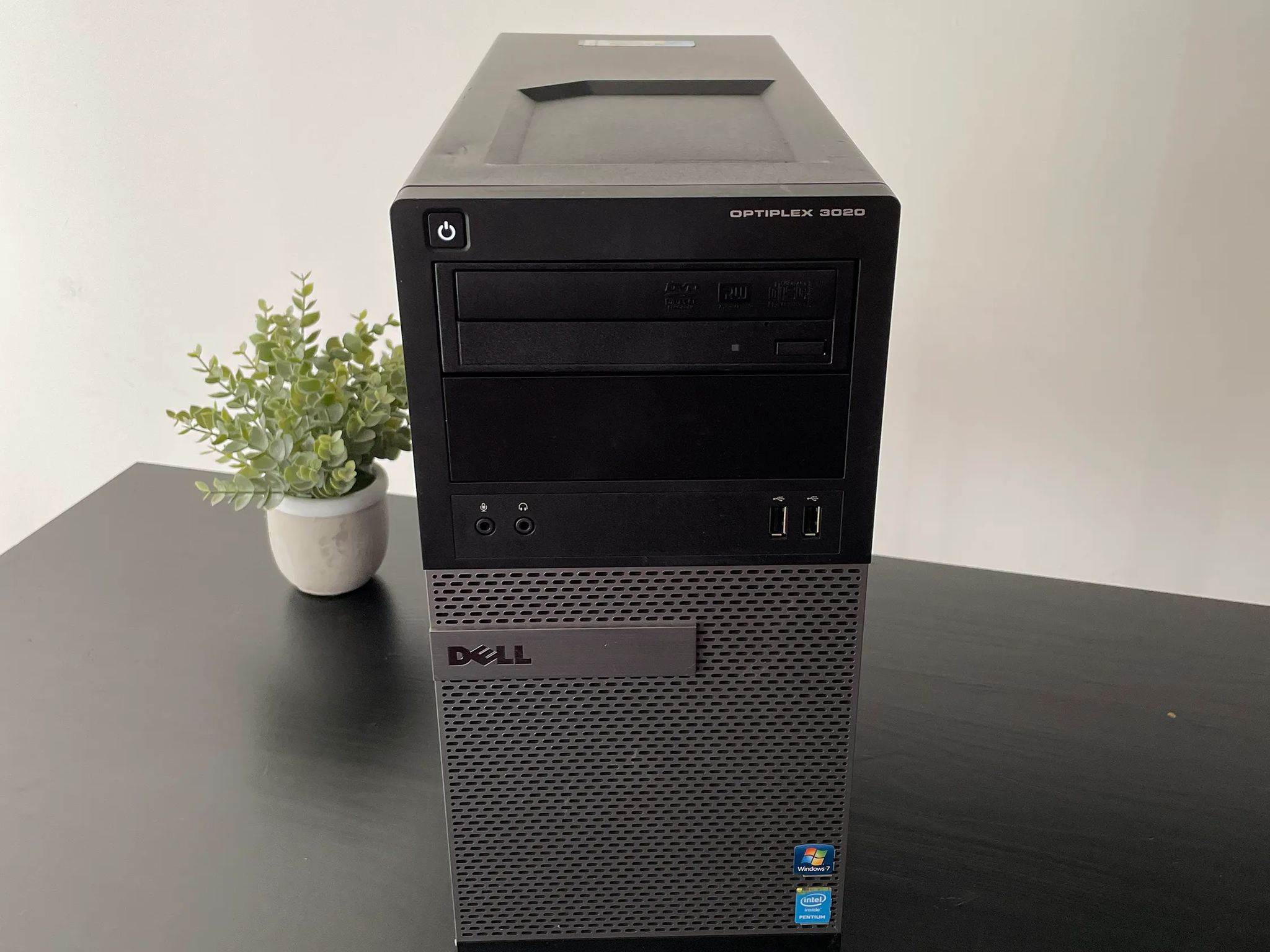 Budget Gaming PC, Xeon 1220v3 (Intel i5 equivalent), RX460 2GB
