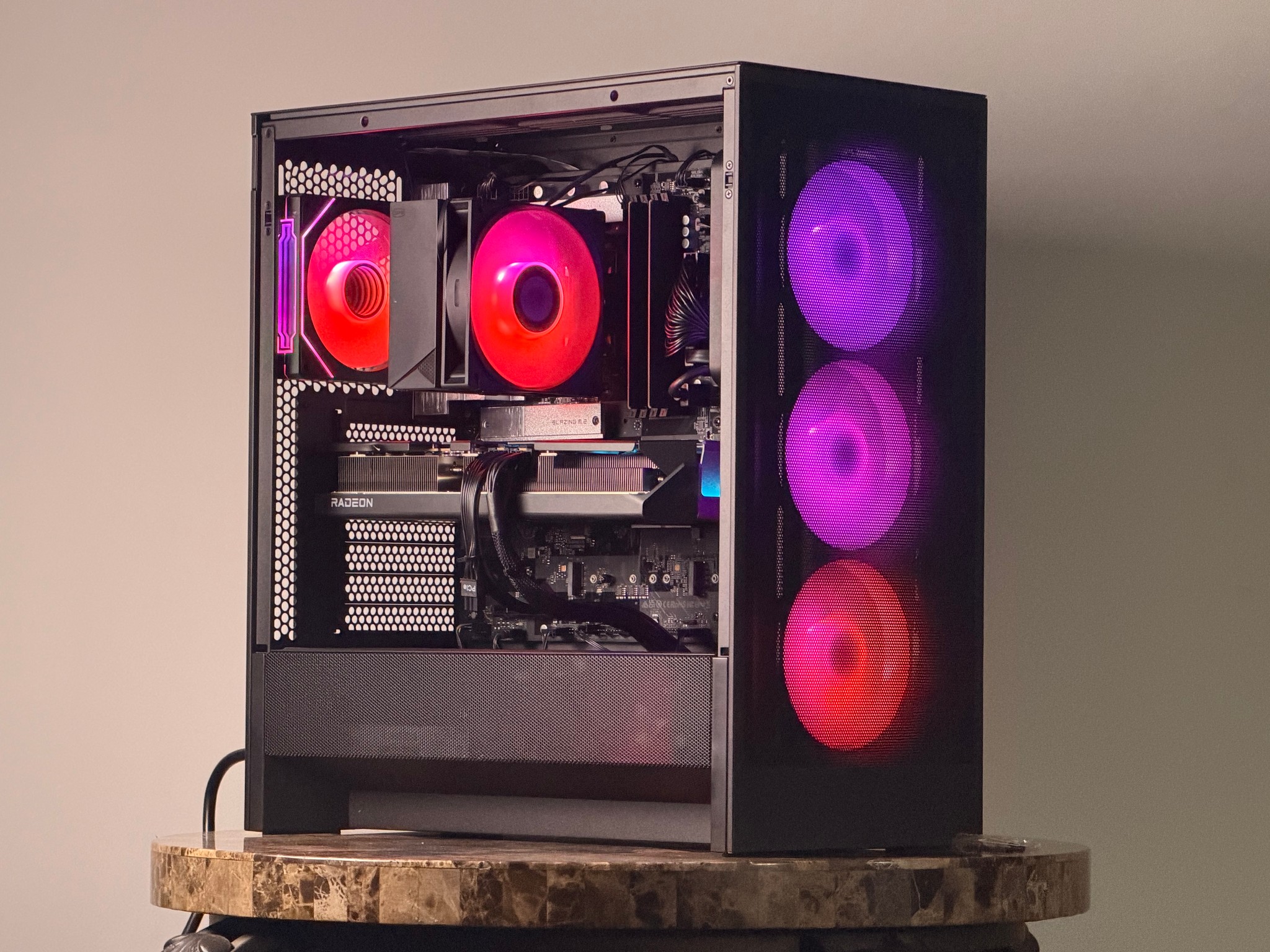 FREE SHIP 🖤🌈 BLK RGB Gaming PC | RX 9070 XT | Core 5 Ultra 250K Plus | 1 TB NVME | 32 GB DDR5 🌈🖤