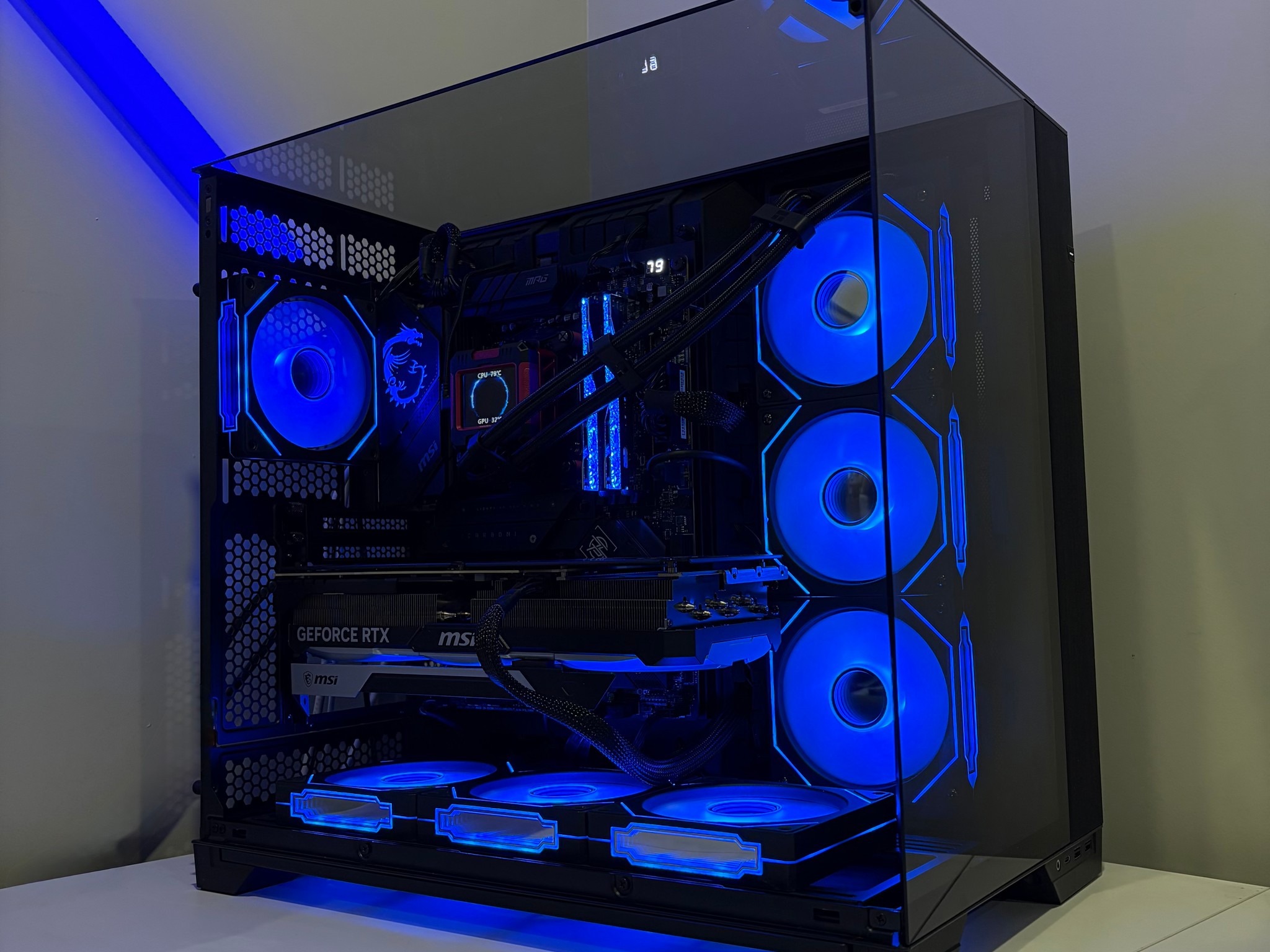RTX 4080 Super | Ryzen 7 9800X3D | 32GB DDR5 RAM | 2TB SSD | Gaming PC