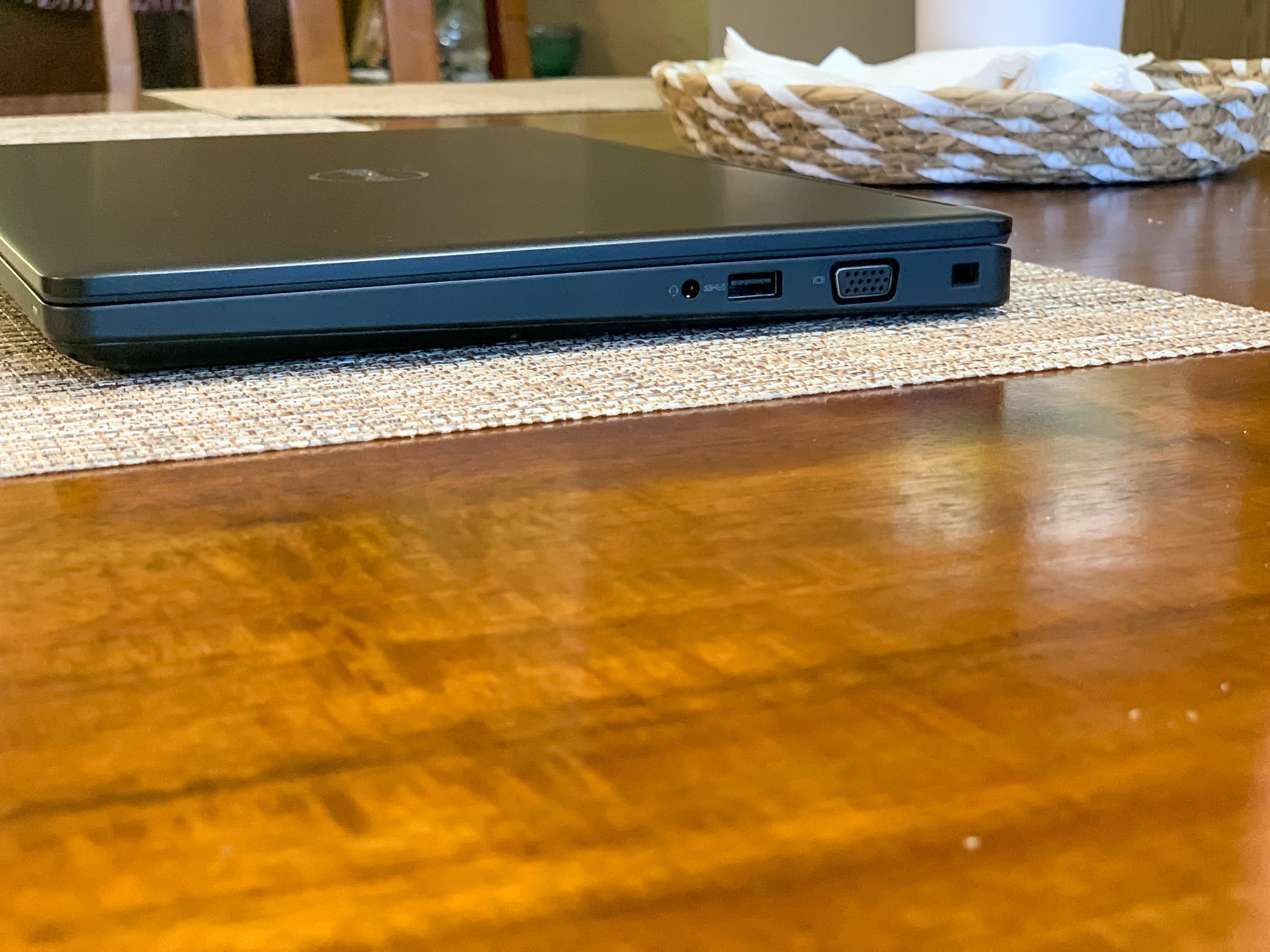 14" Dell Latitude 5490 // Core i7-8650U, 16GB RAM, 500GB M.2 SSD