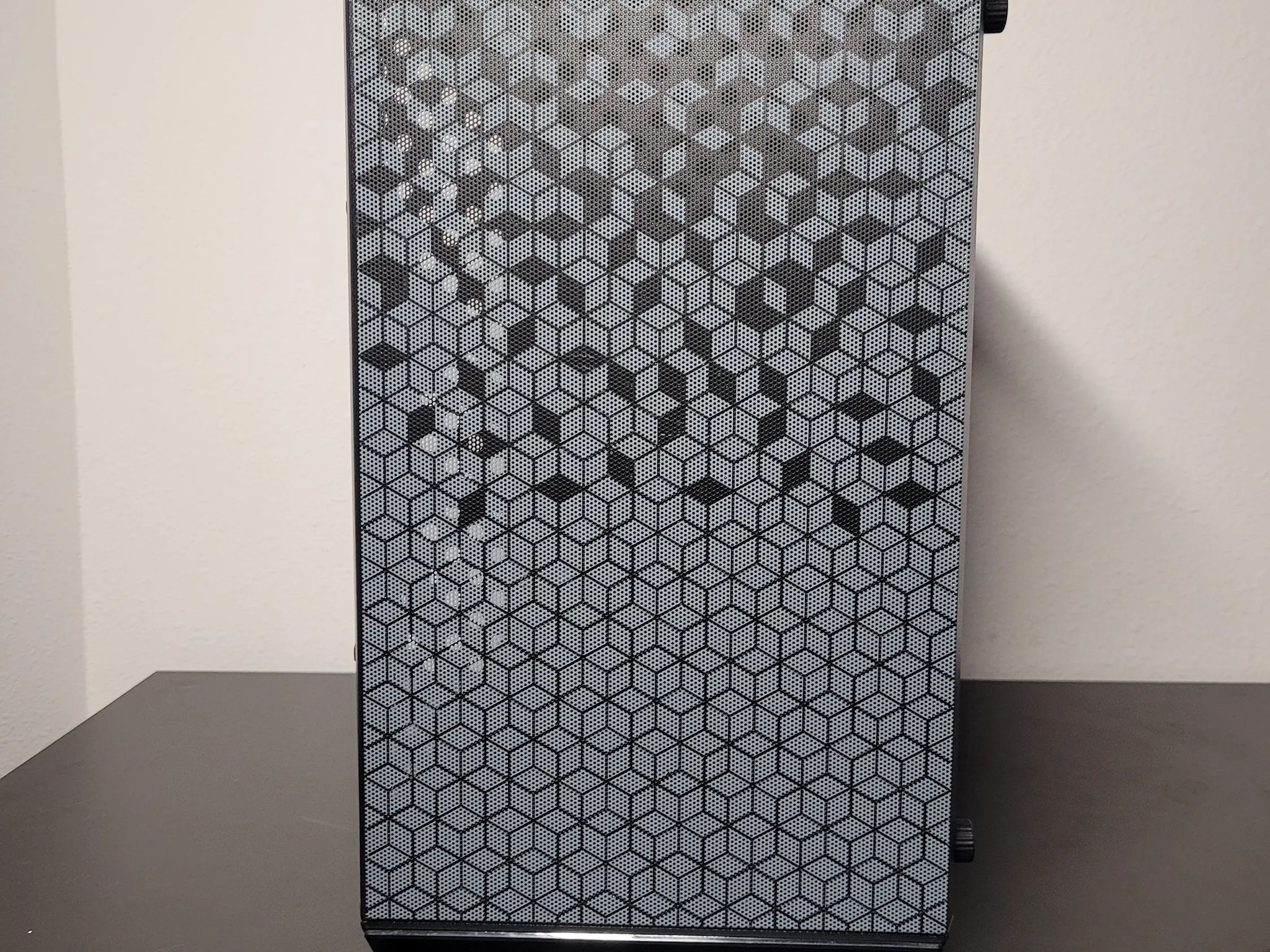 Smokey Starter // 1TB NVME // GTX 1660S // Ryzen 5 2600 // 16GB