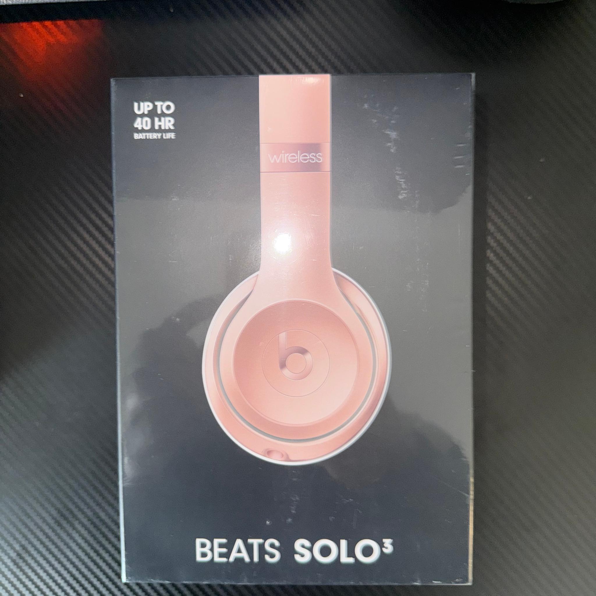 Beats Solo3 Wireless Headphones – Rose Gold, On-Ear Bluetooth Headphones