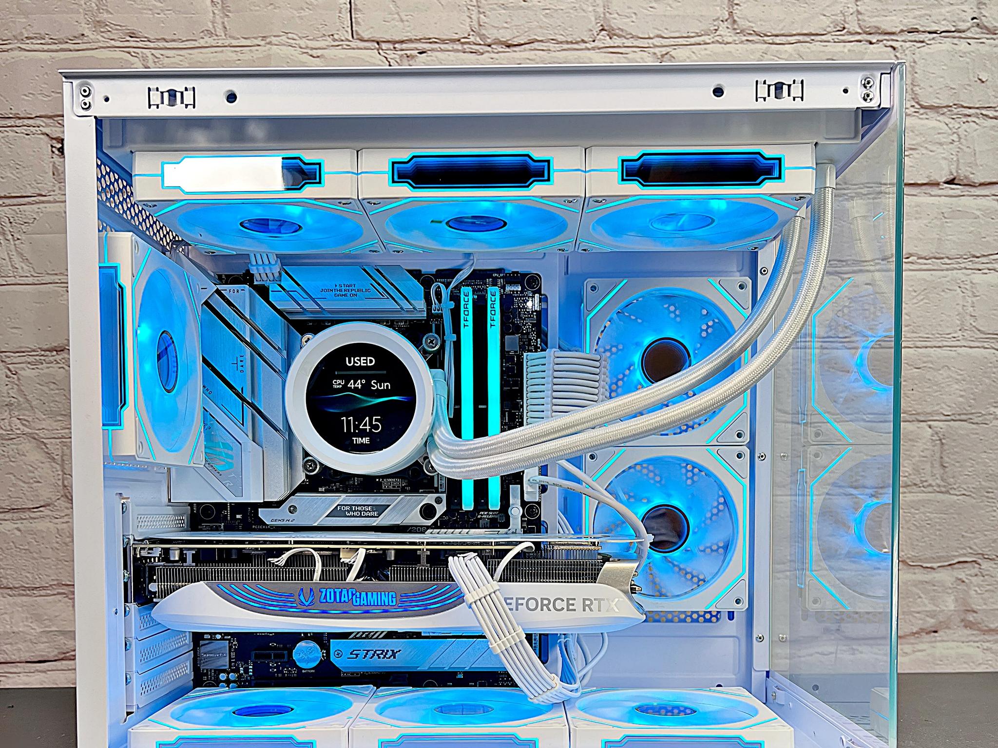 RTX 4080 Super Ryzen 7 7800X3D 32GB DDR5 RAM 4TB M.2 Gaming PC 🤯
