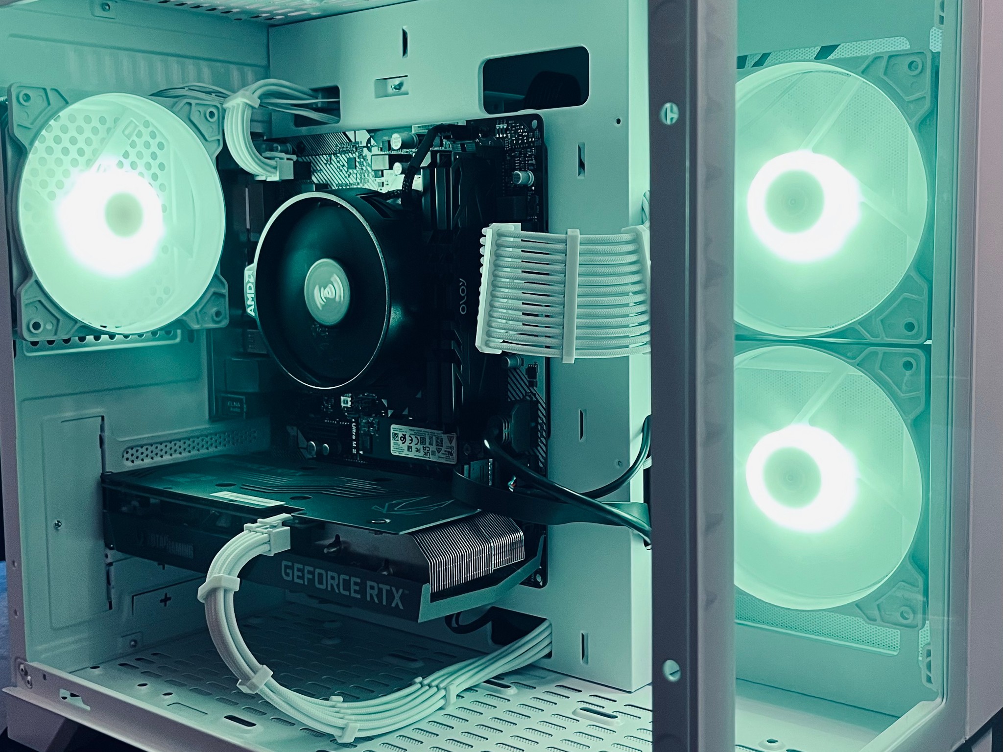 ESports Gaming PC |RTX 3060 12GB // Ryzen 5 3600 // 16GB DDR4|