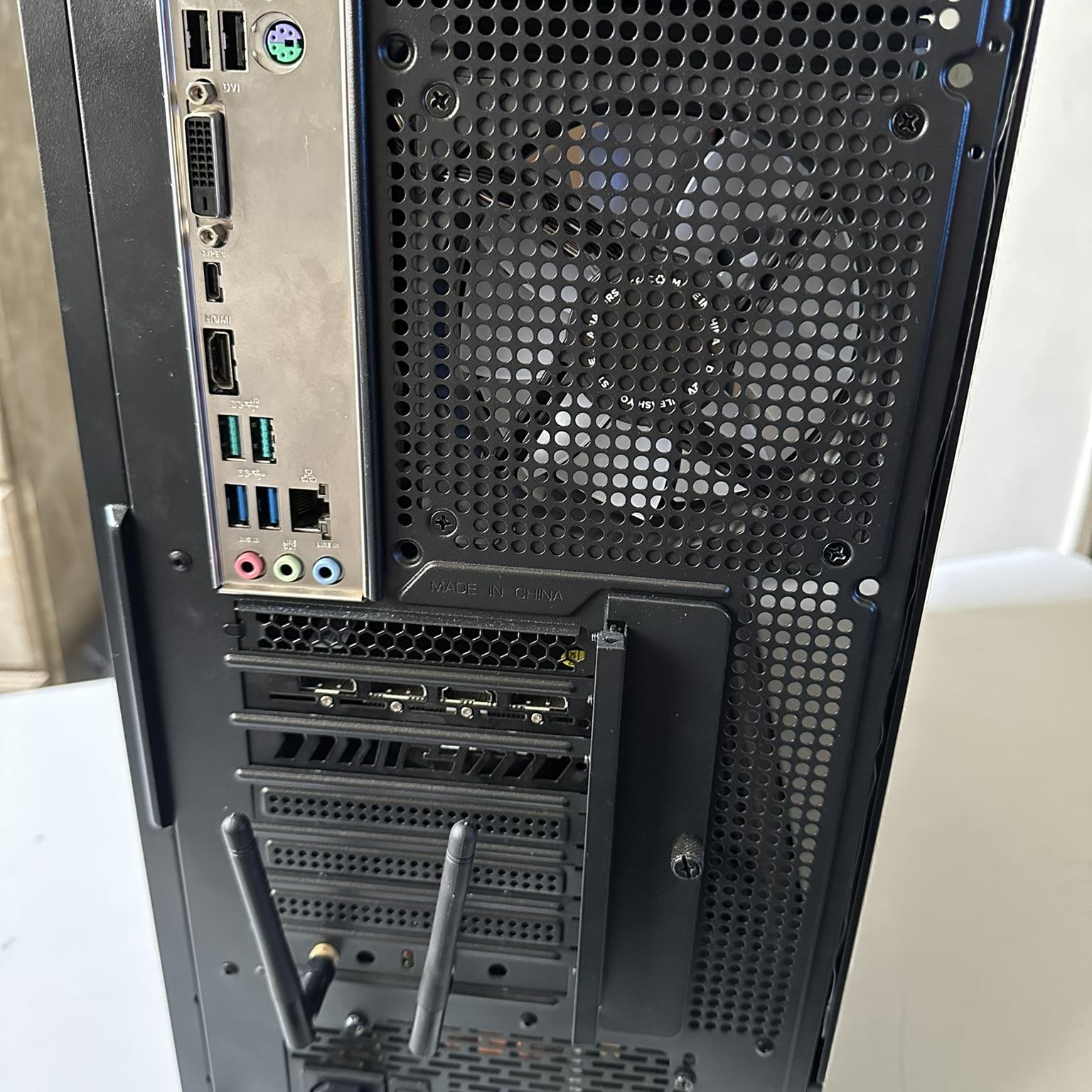 Gaming PC - Ryzen 7 2700X / RX 6600 XT / 512GB NVME / 16GB RAM