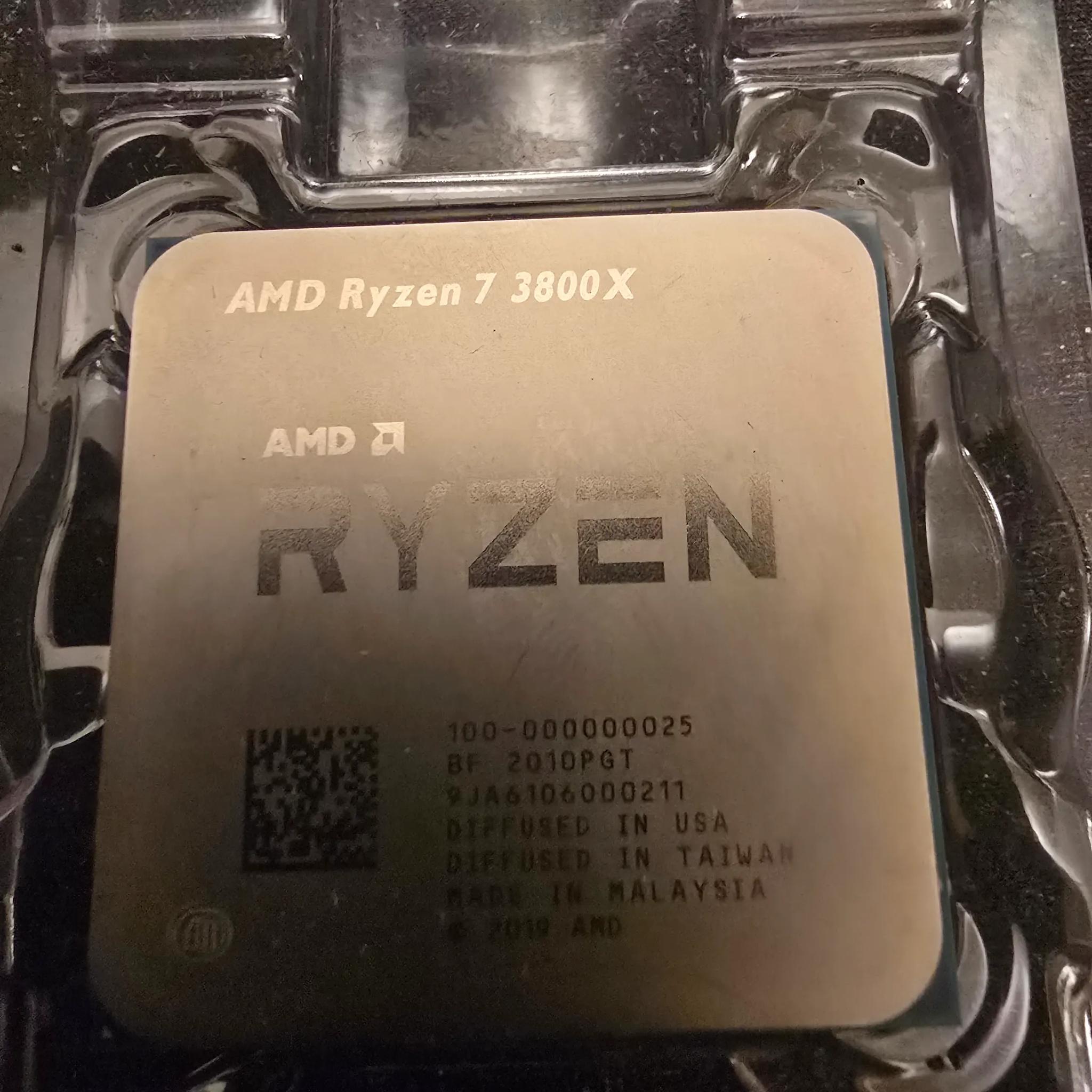 AMD Ryzen 7 3800X