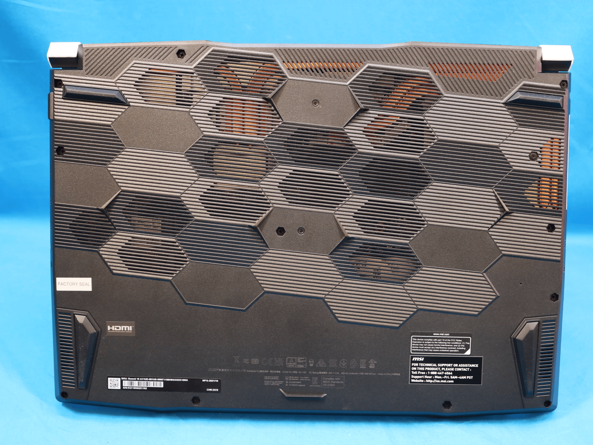 MSI Sword 15.6" Gaming Laptop Intel Core i7 NVIDIA GeForce RTX 3050 Ti 512GB SSD 8GB RAM