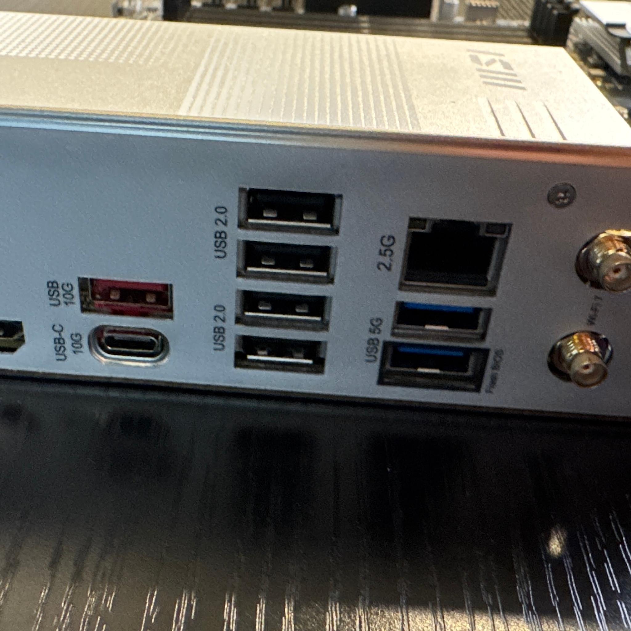 MSI B840-VC Wifi AM5 motherboard