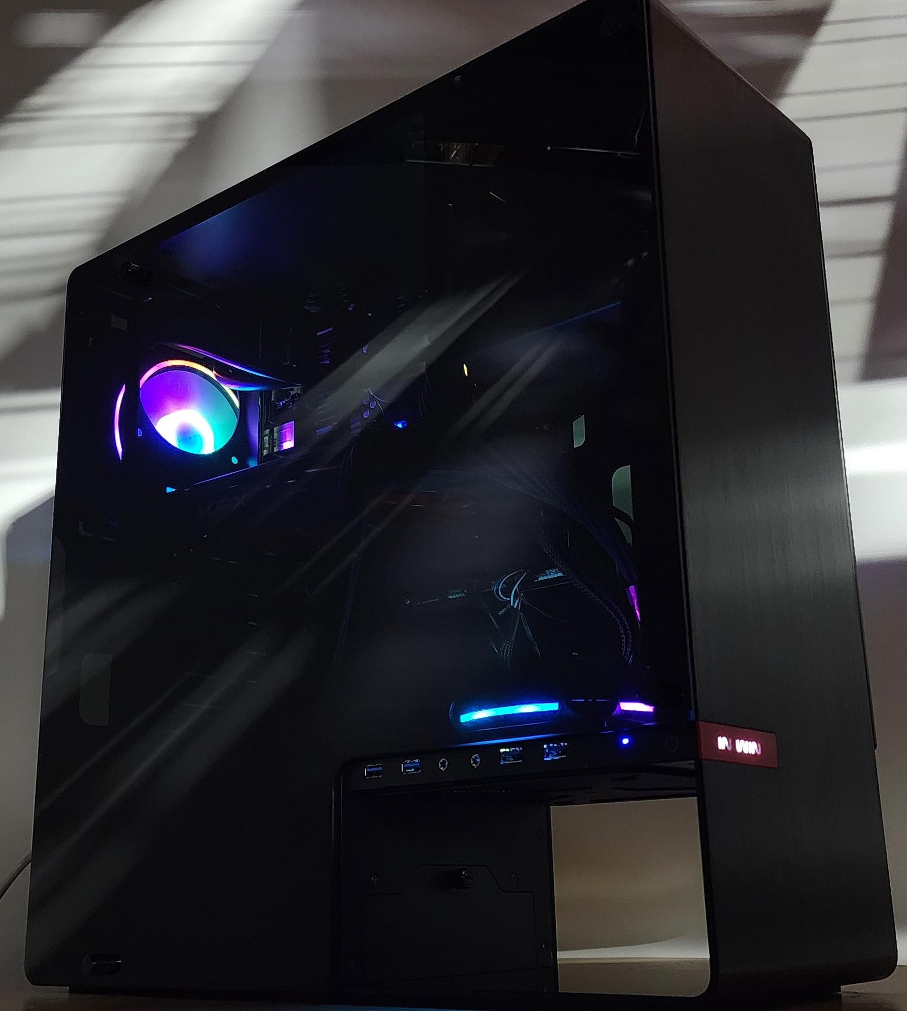 Gaming PC Ryzen 5 9600X 16GB RAM 500GB SSD RX 570 8GB Windows 11 Computer