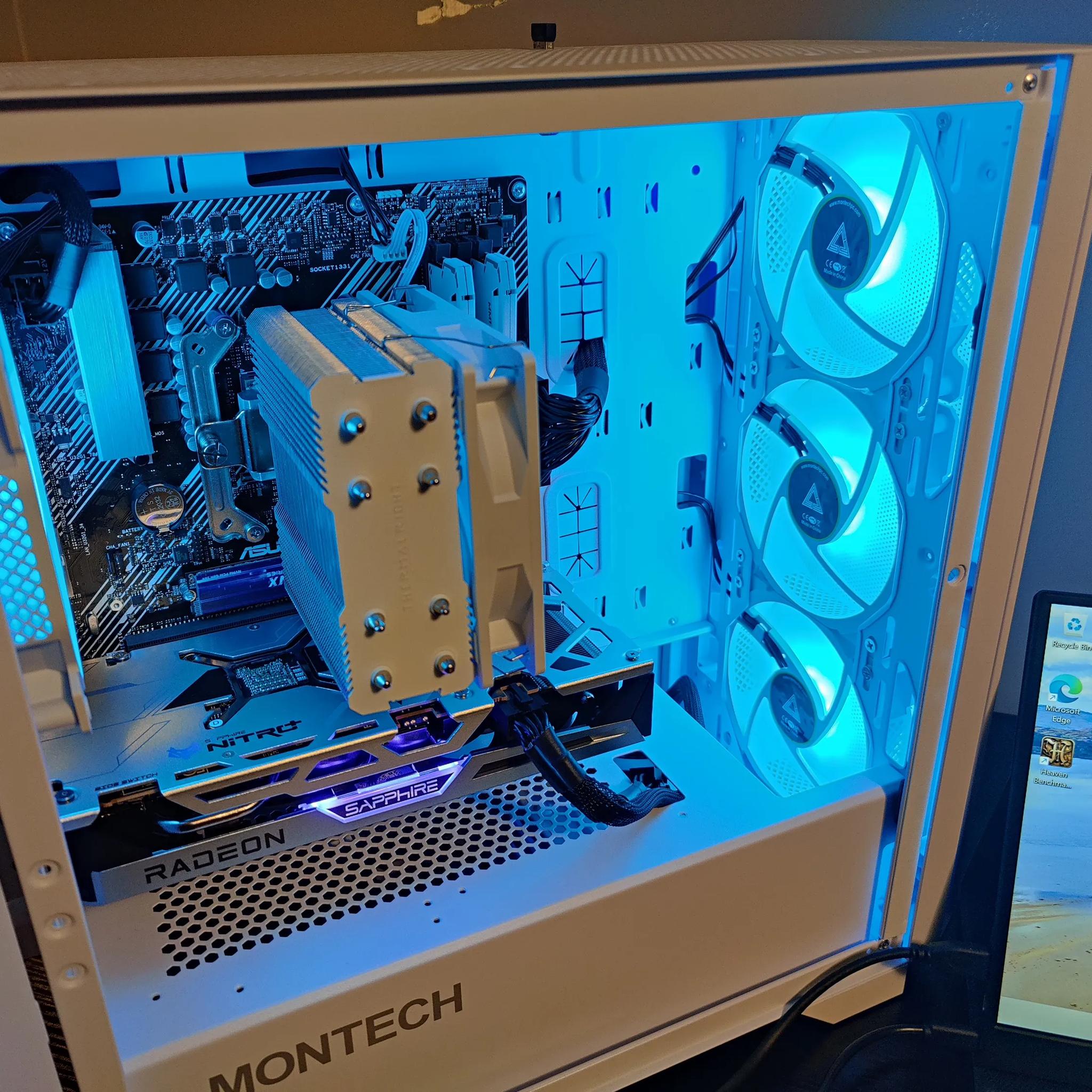 White Gaming PC