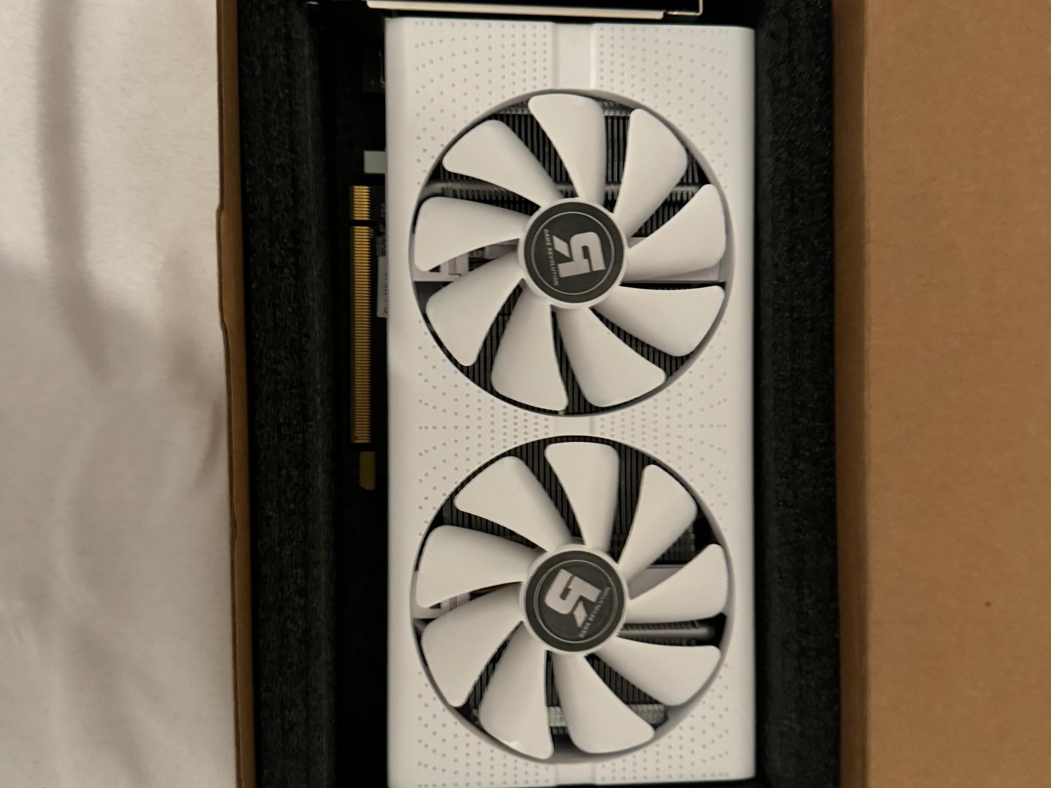 White RX 580 8gb