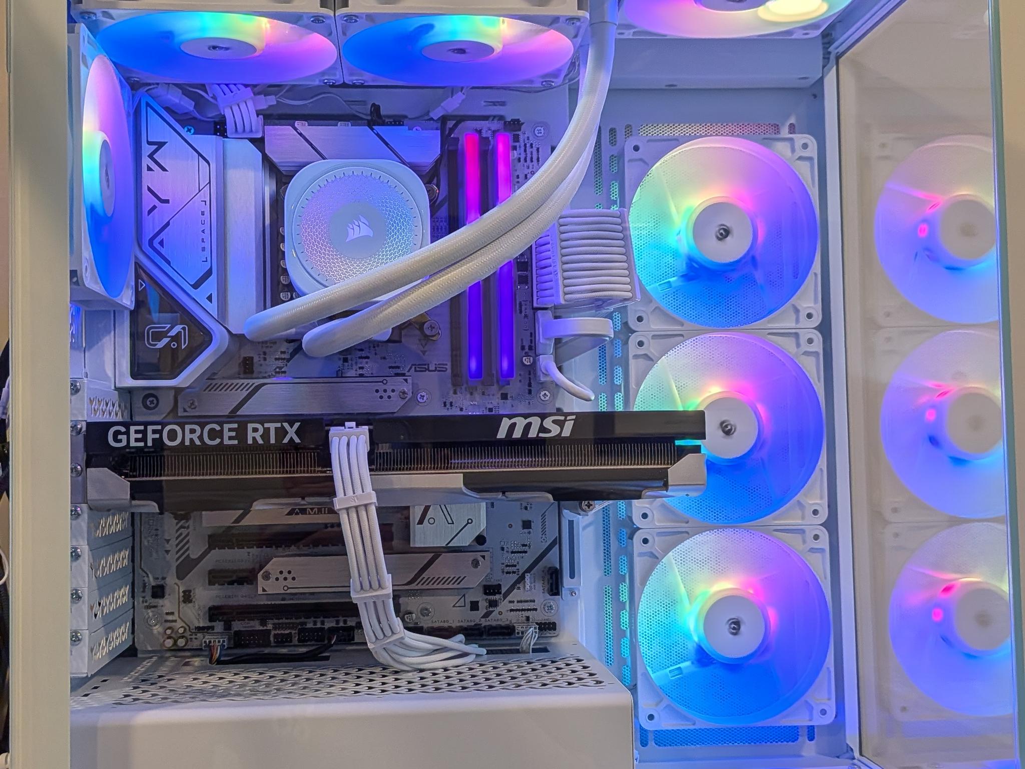 Pristine All-White Gaming PC | i7-14700K | RTX 5060 Ti | 32GB DDR5