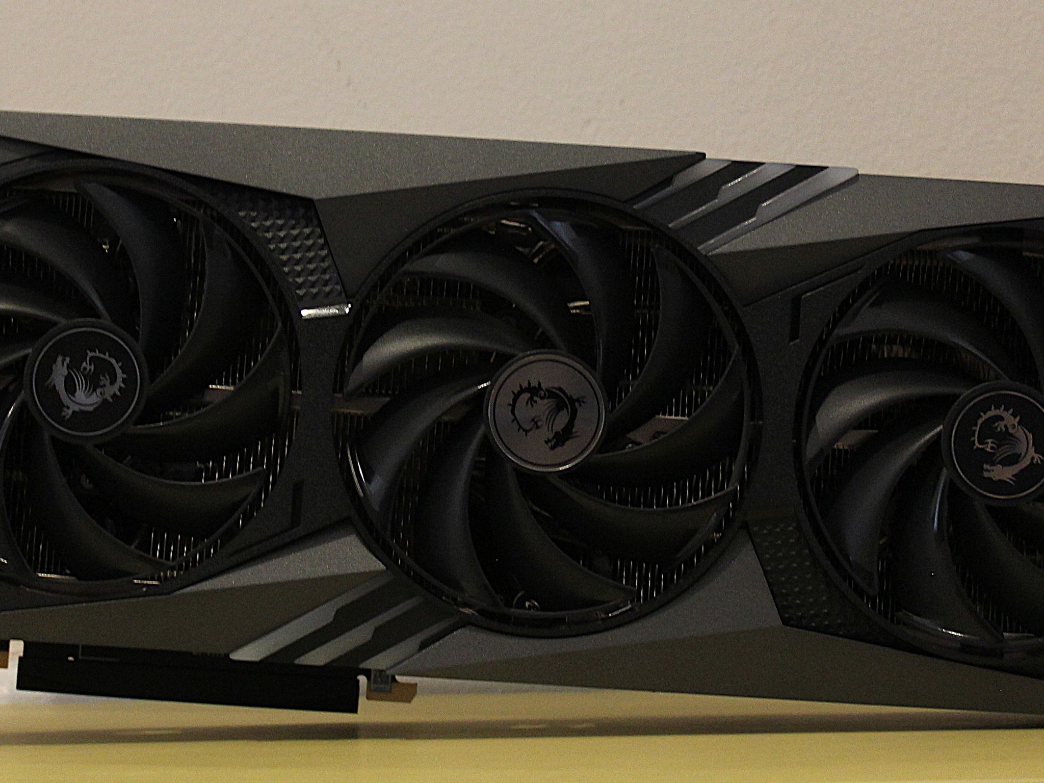 MSI GAMING X TRIO GeForce RTX 4070 Ti