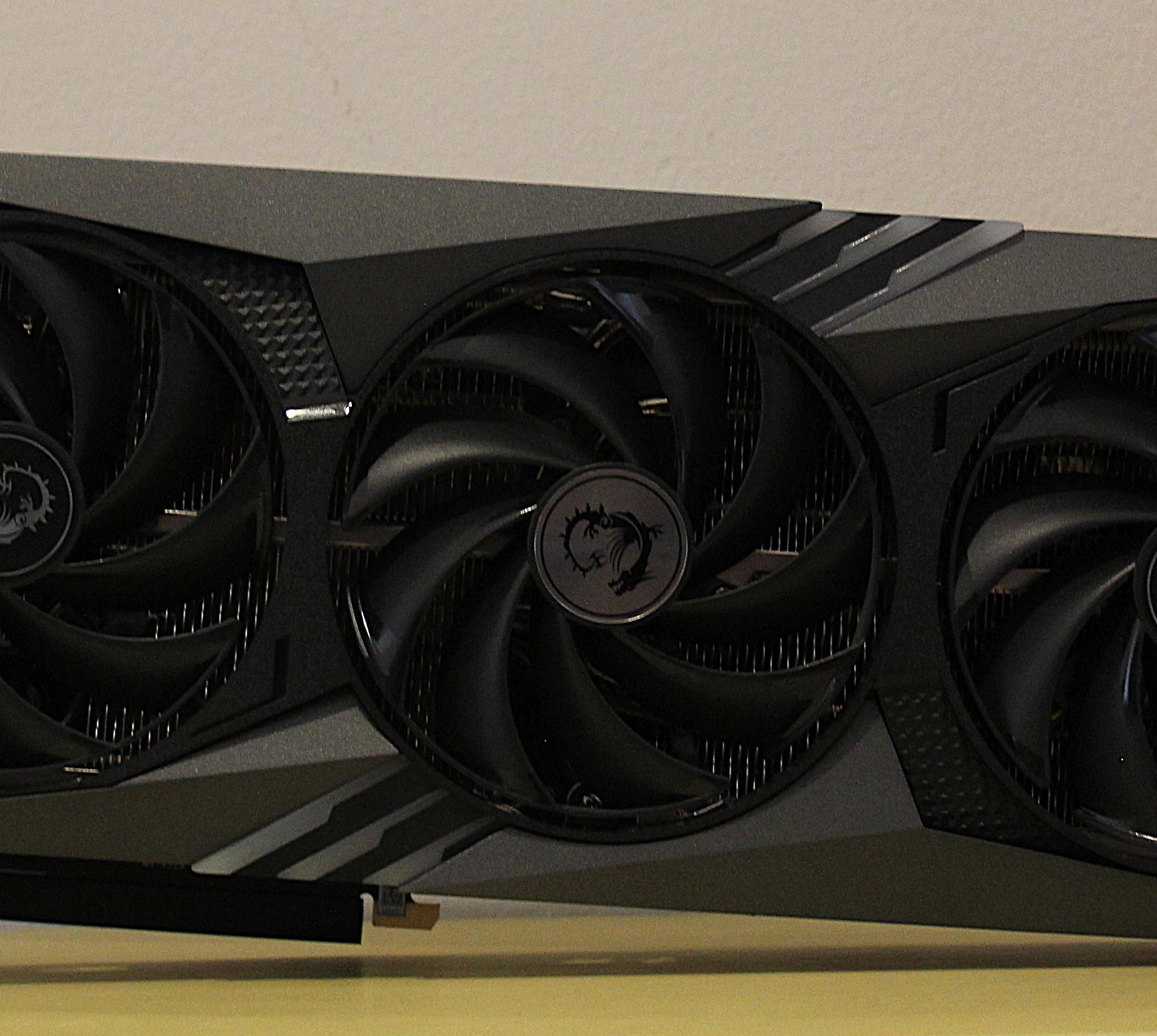 MSI GAMING X TRIO GeForce RTX 4070 Ti