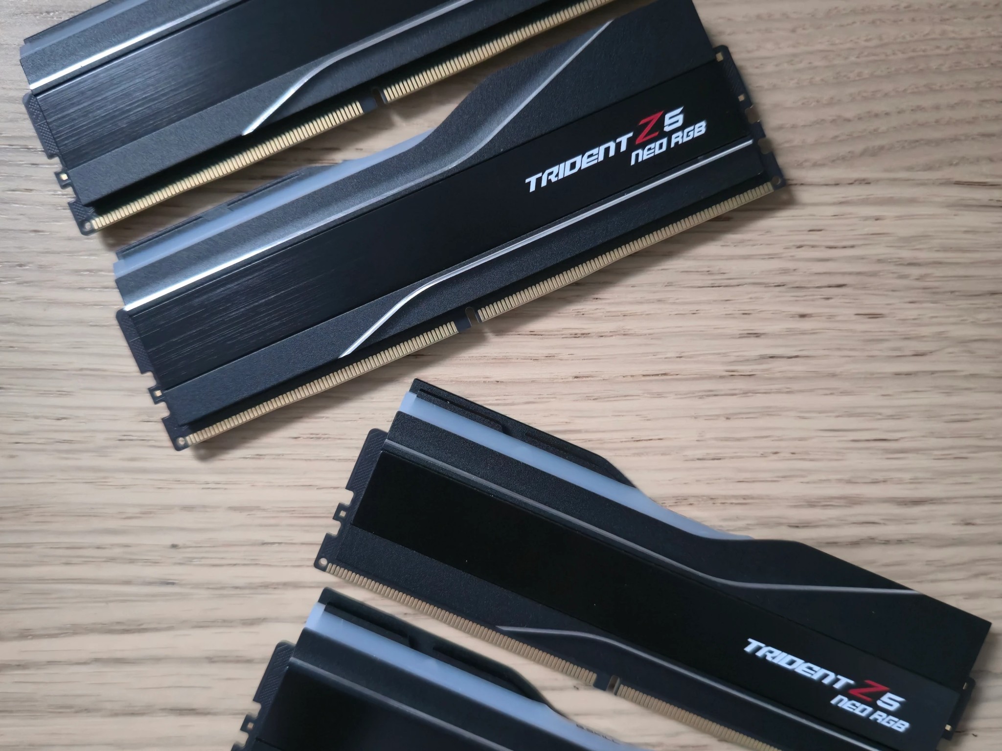 32 GB DDR5 CL 30 6400Mhz RAM 2 or 4 Sticks