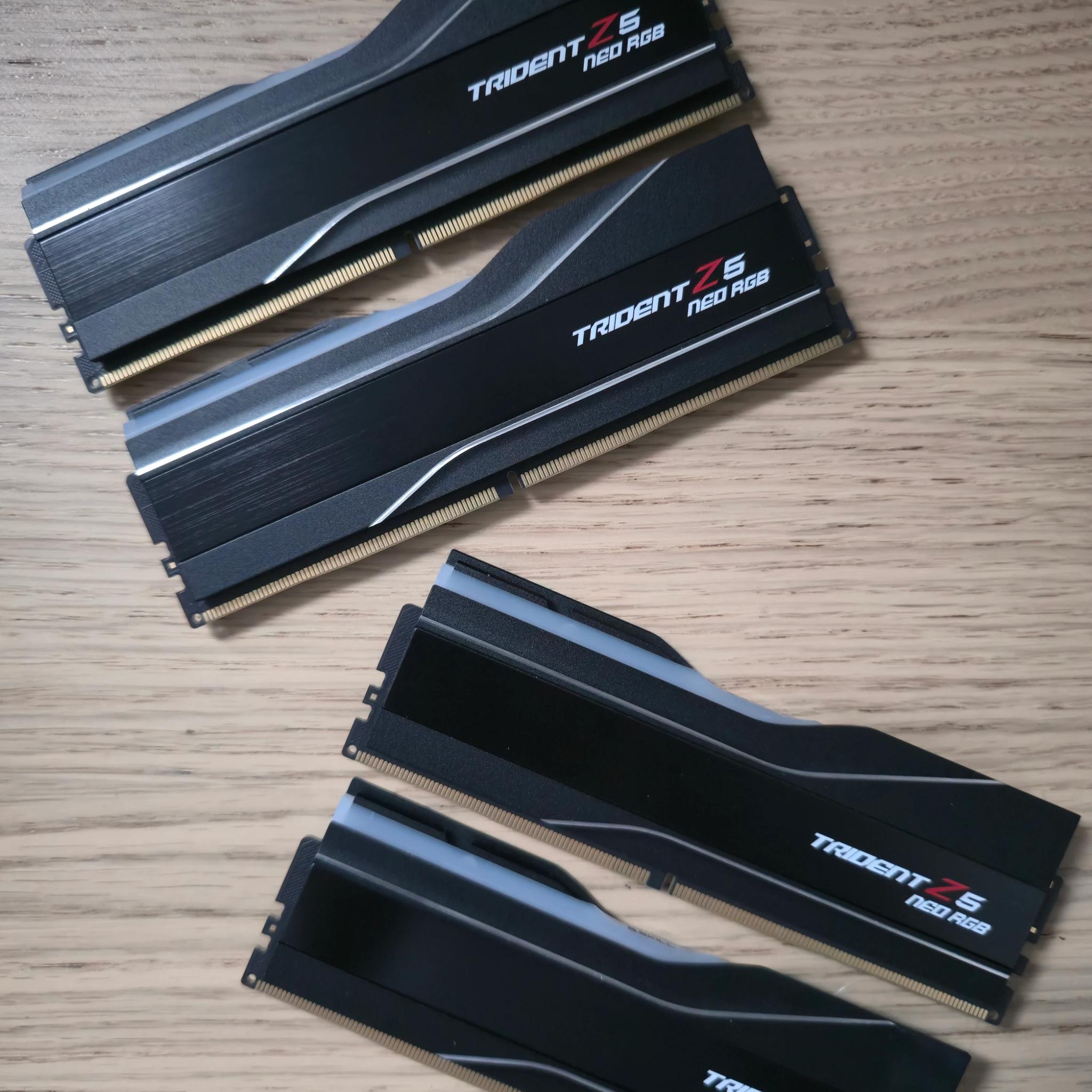 32 GB DDR5 CL 30 6400Mhz RAM 2 or 4 Sticks