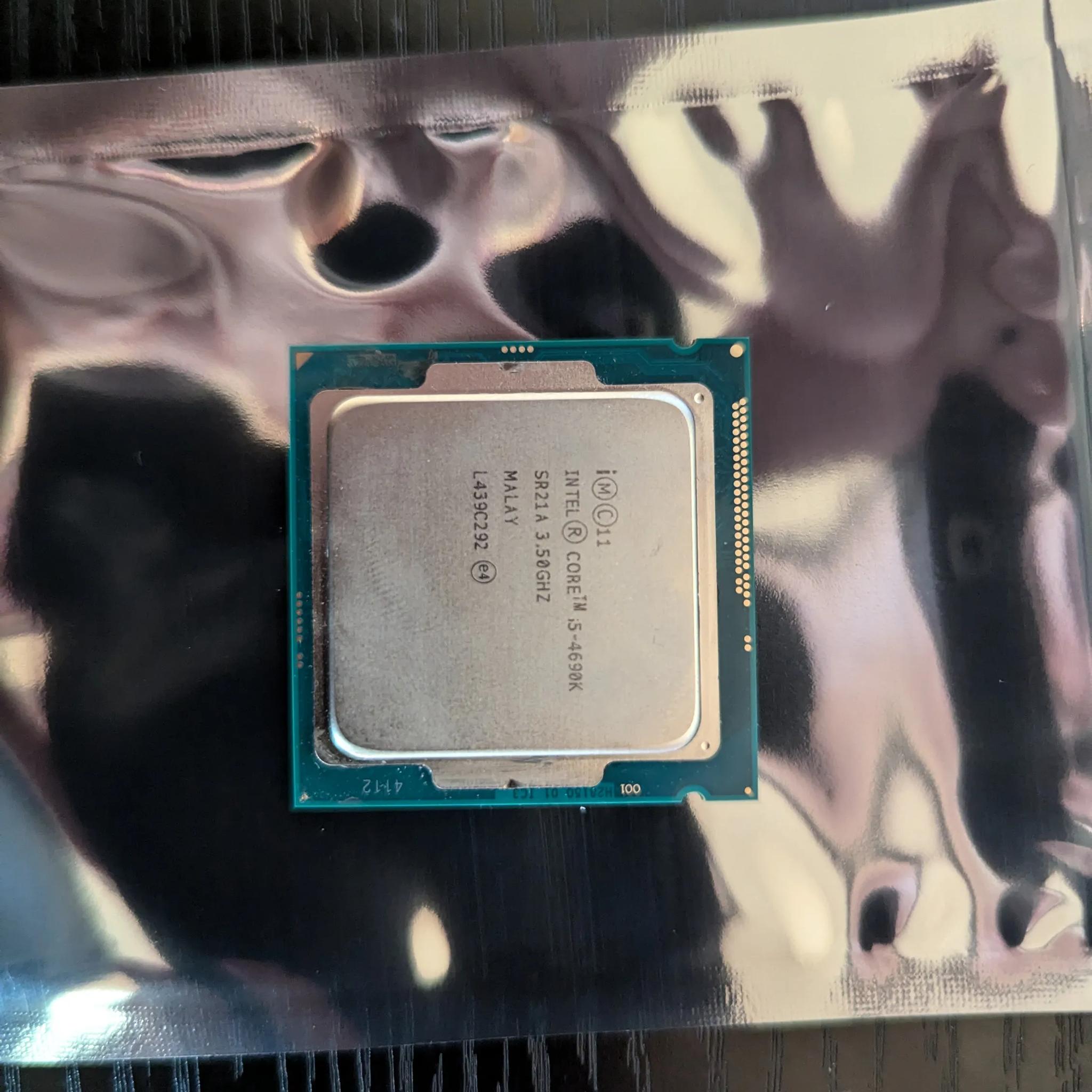 USED Intel i5 4690K CPU - 4 Cores - LGA 1150/H3
