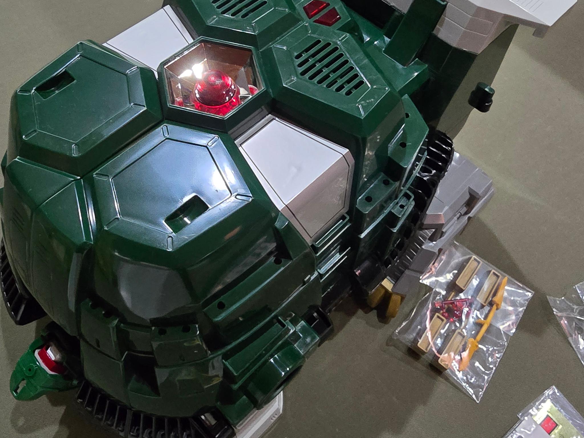 Vintage 1994 Bandai Mighty Morphin Power Rangers Tor The Shuttle Zord new open box