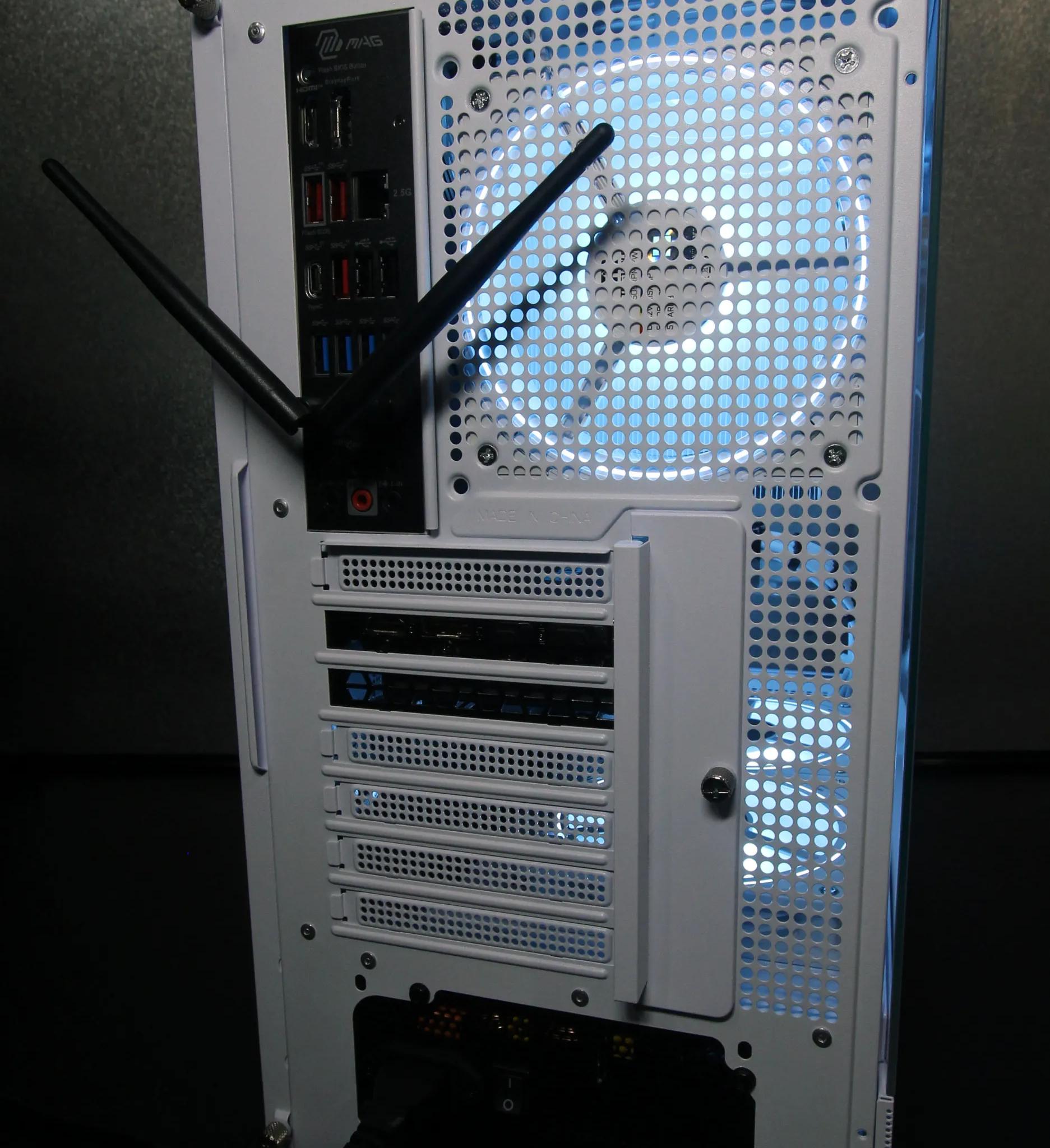 White Gaming PC / AMD Ryzen 5 7600X / RTX 3070 / 32GB / 1TB / Windows 10 Pro