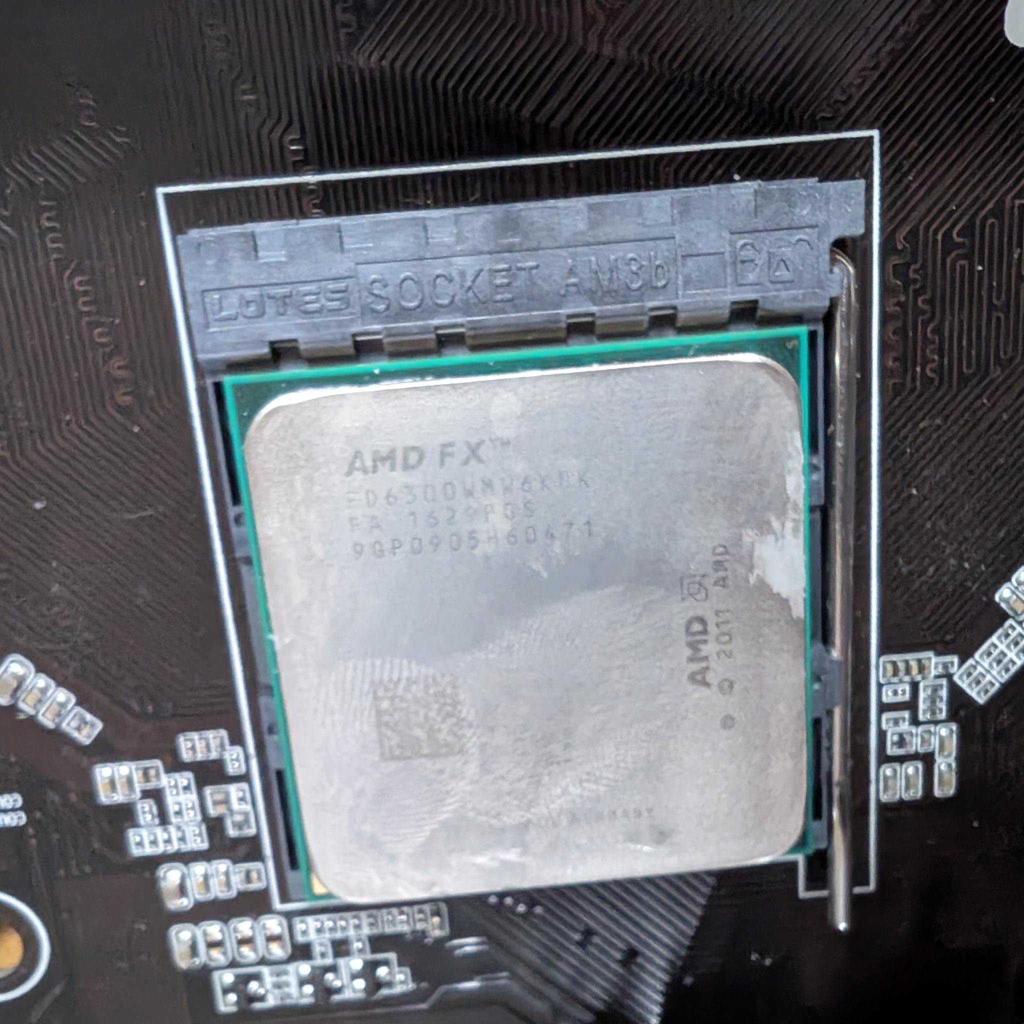 Gigabyte 970A + AMD FX 6300 + 8GB DDR3