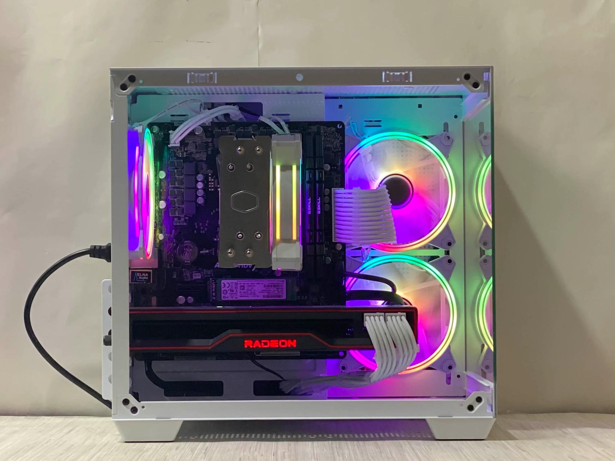 RX 6800, Ryzen 5 5600, 32GB DDR4, 1TB NVMe SSD, WiFi - Gaming PC
