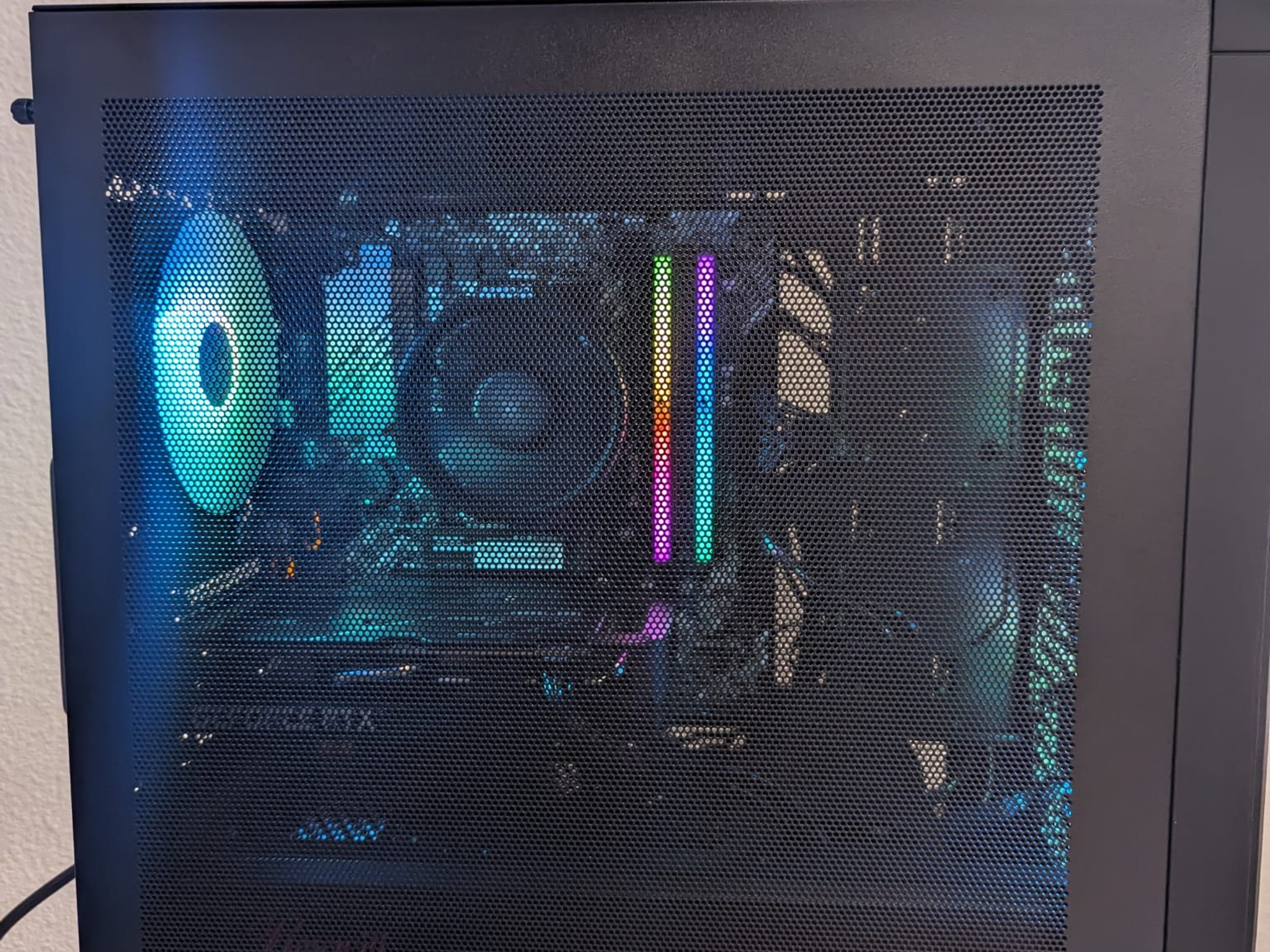 Amd Ryzen 5 5500, GPU ASUS RTX 5050 8gb, 32gb of ddr4