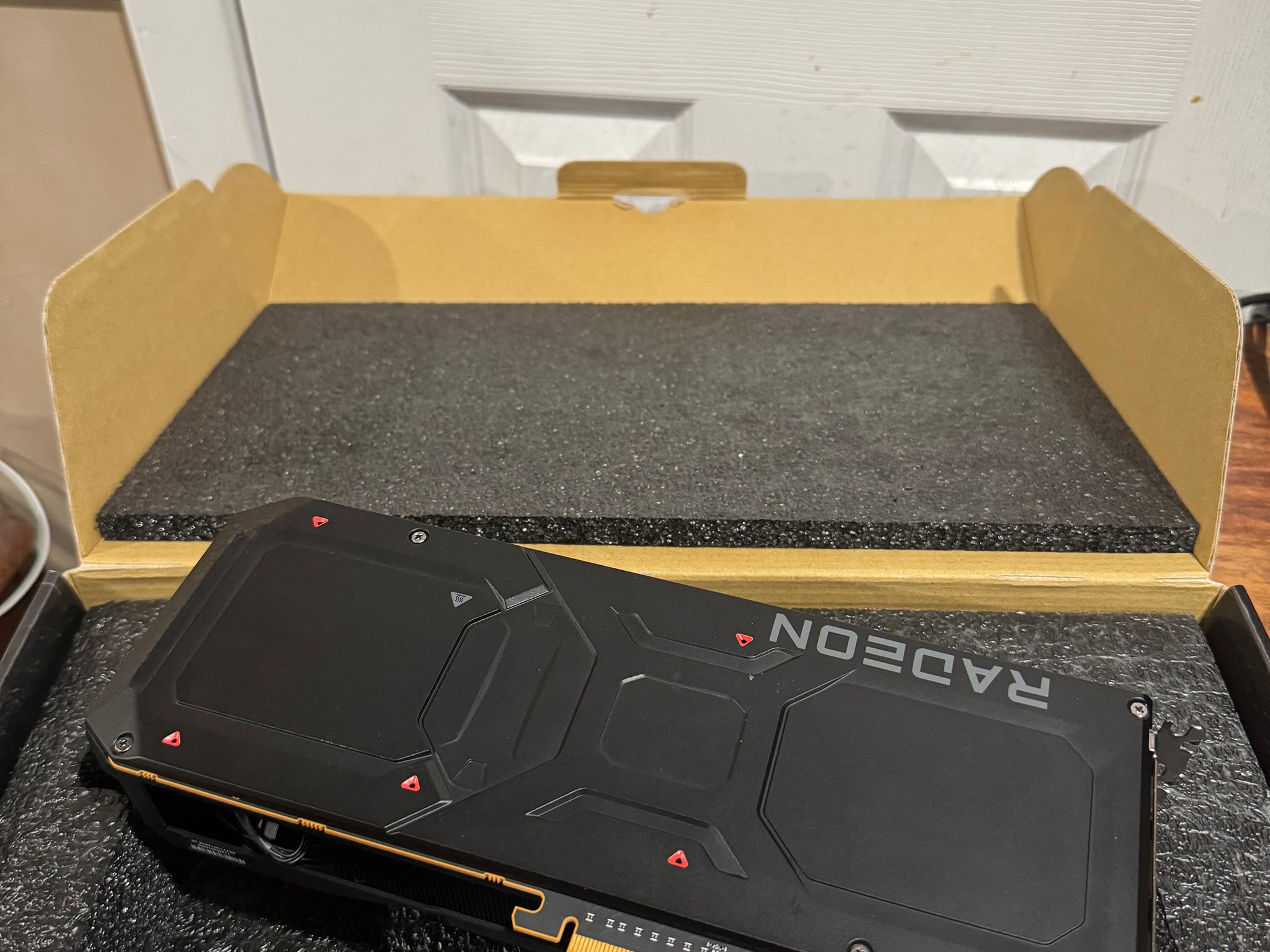ASRock AMD Radeon RX 7900 XT