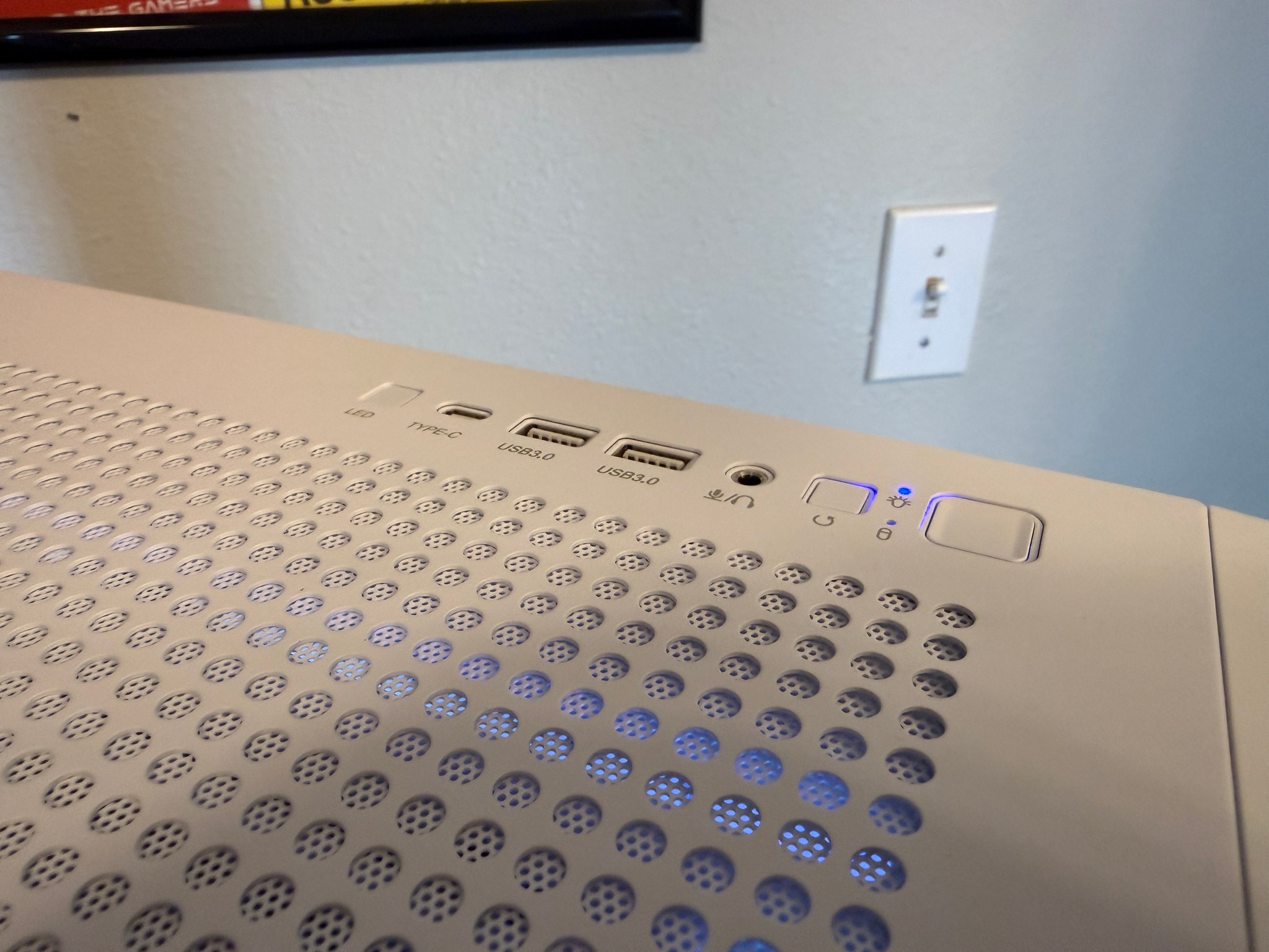 🪵RTX 4070 Super, Ryzen 5 9600X, 32gb DDR5, 2TB NVMe🪵| Gaming/Streaming PC | Customizable Screen!