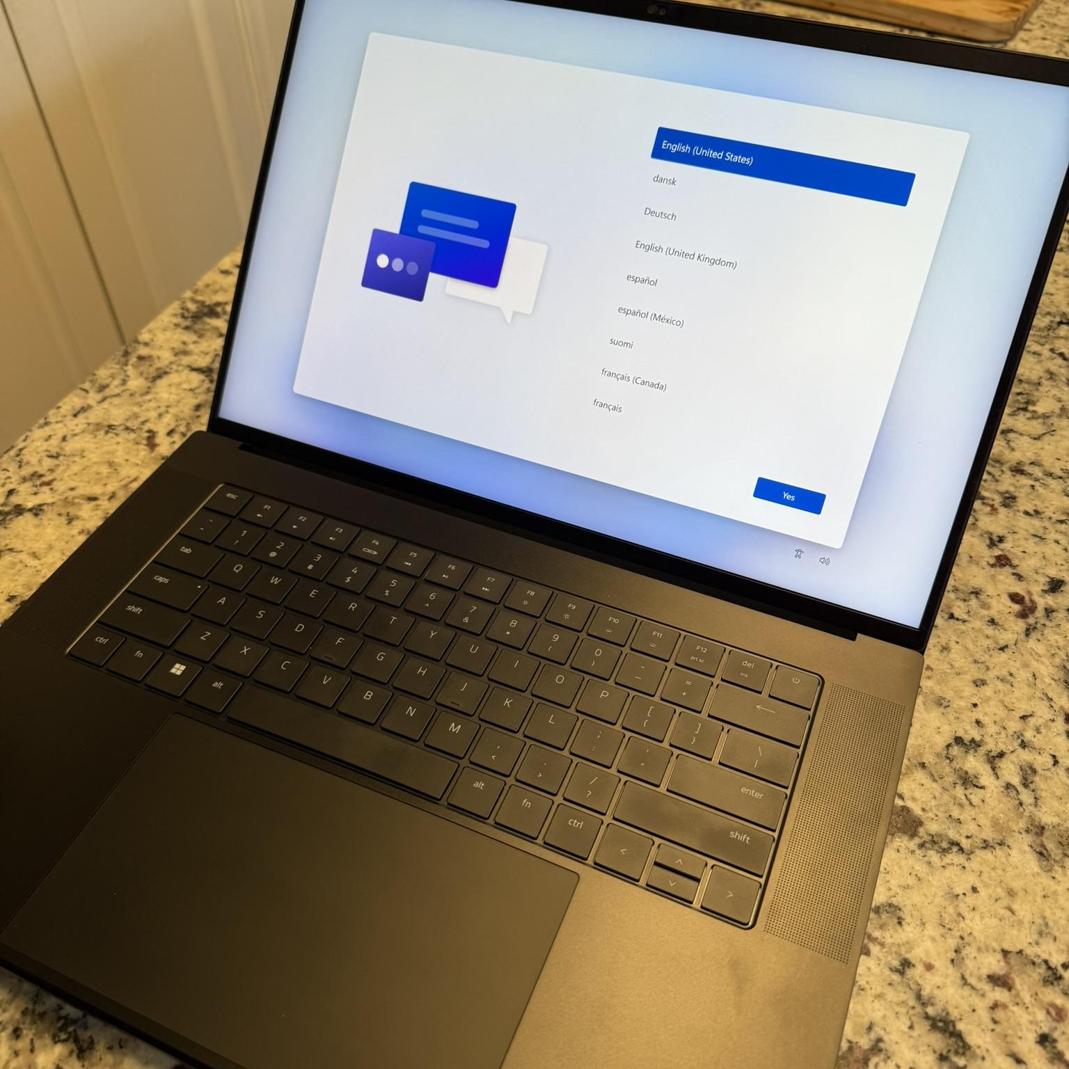 Razer Blade 16 4K/120Hz, Intel i9-13950HX CPU, 4070 GPU, 32GB RAM, 1TB storage