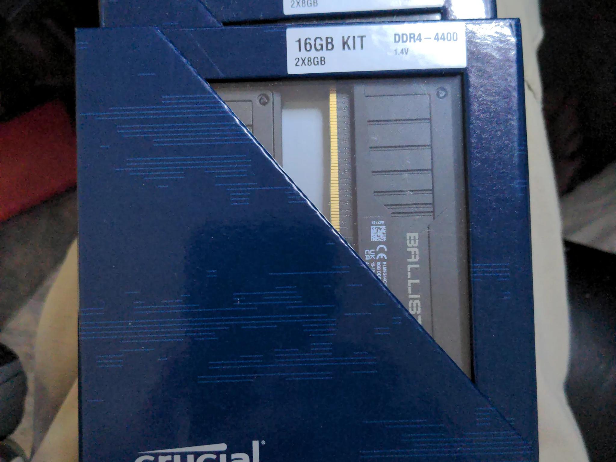 4400MHz Crucial Ballistix MAX 16 GB (2 x 8 GB) DDR4-4400 CL 19 Memory