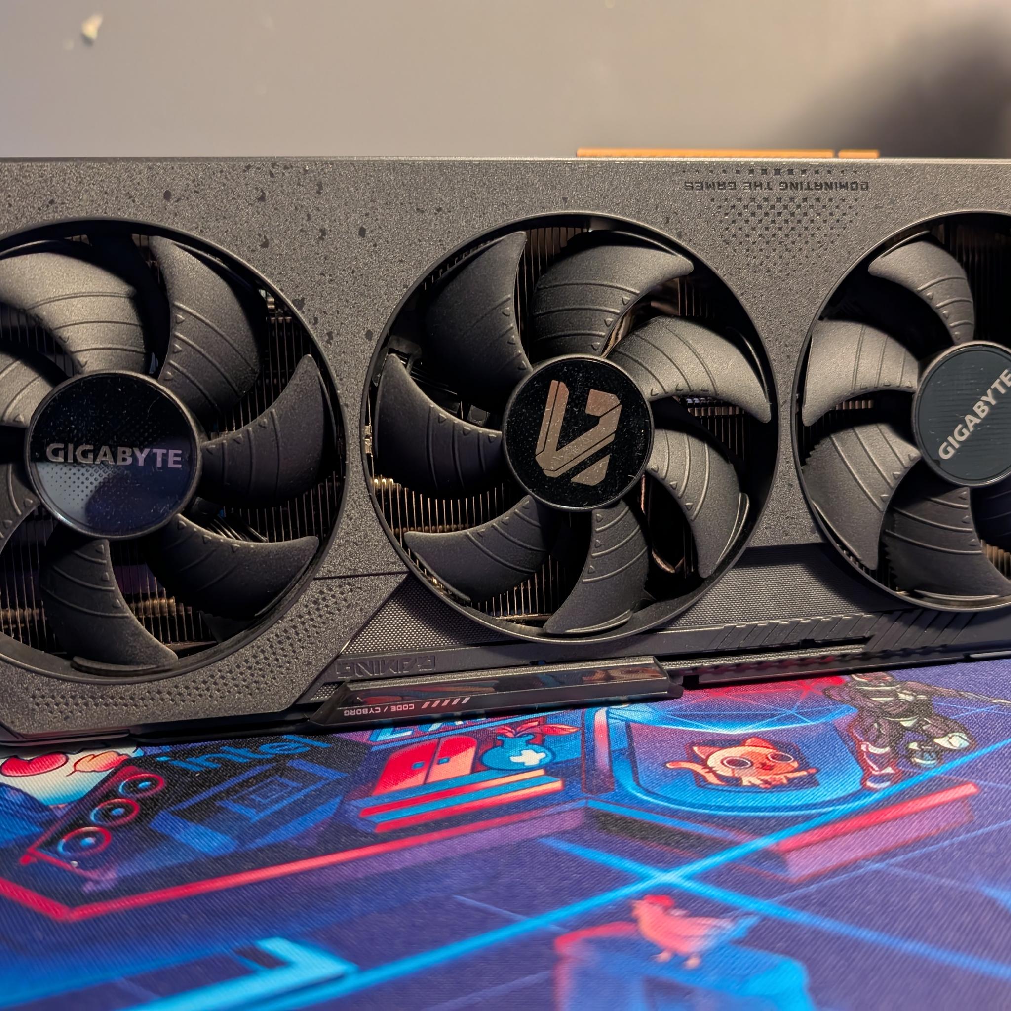 GIGABYTE RX 9070 XT GAMING OC 16G