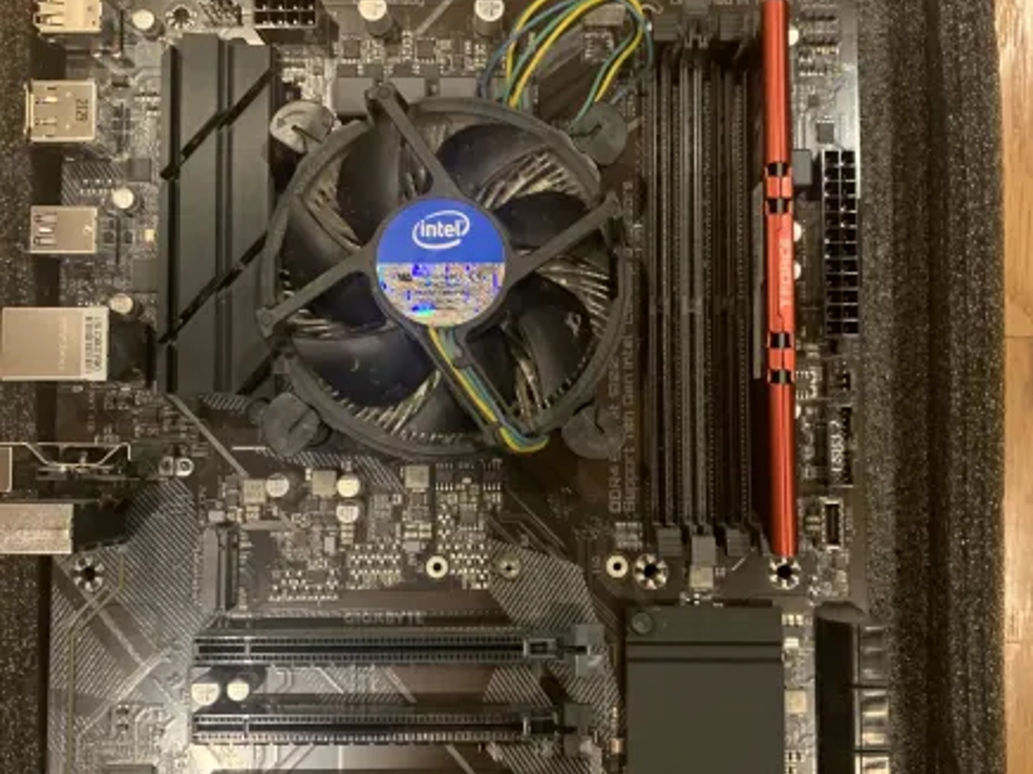 |LIKE NEW| INTEL i5 11400F CPU | ASROCK B560 DS3H HC MOTHERBOARD