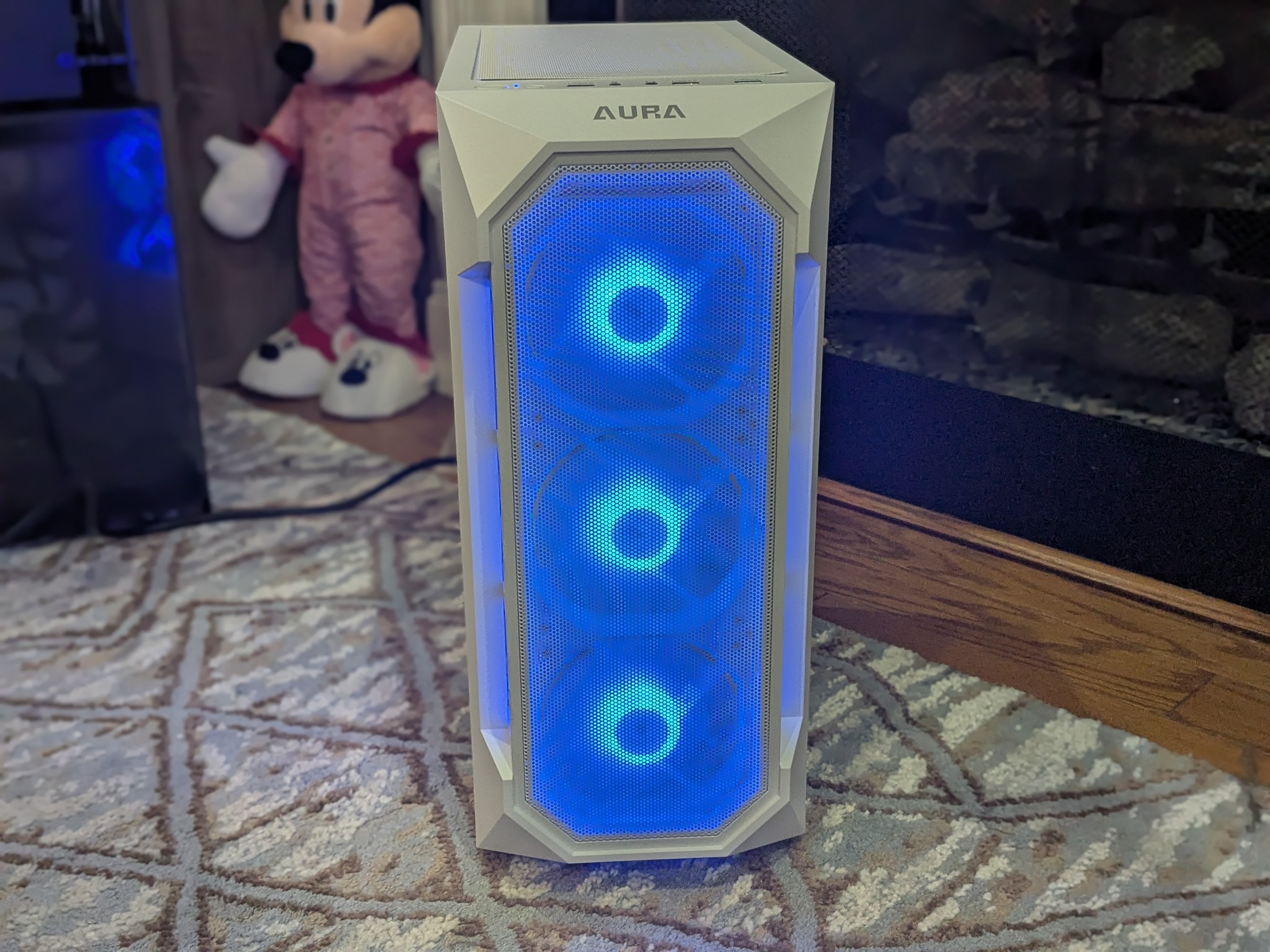 80 FPS Fortnite | i5-4590, 16GB RAM, 240GB SSD, 1TB HDD, R9 380 4GB, RGB, Wifi