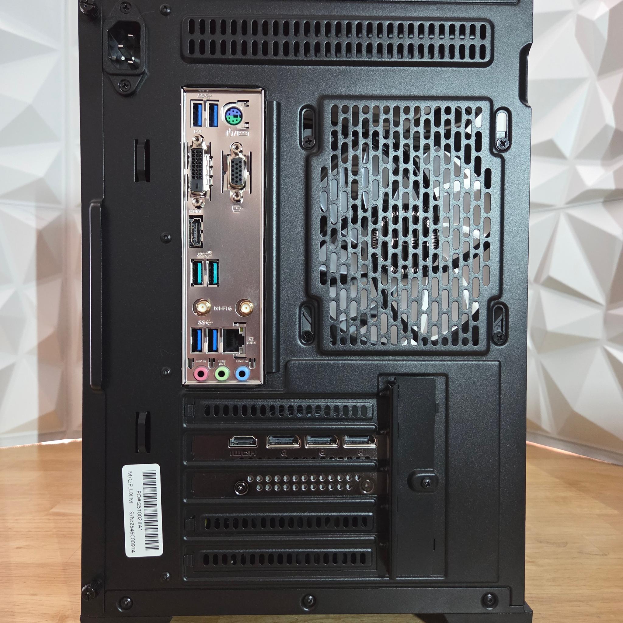FLUX: compact PC ★★★★☆