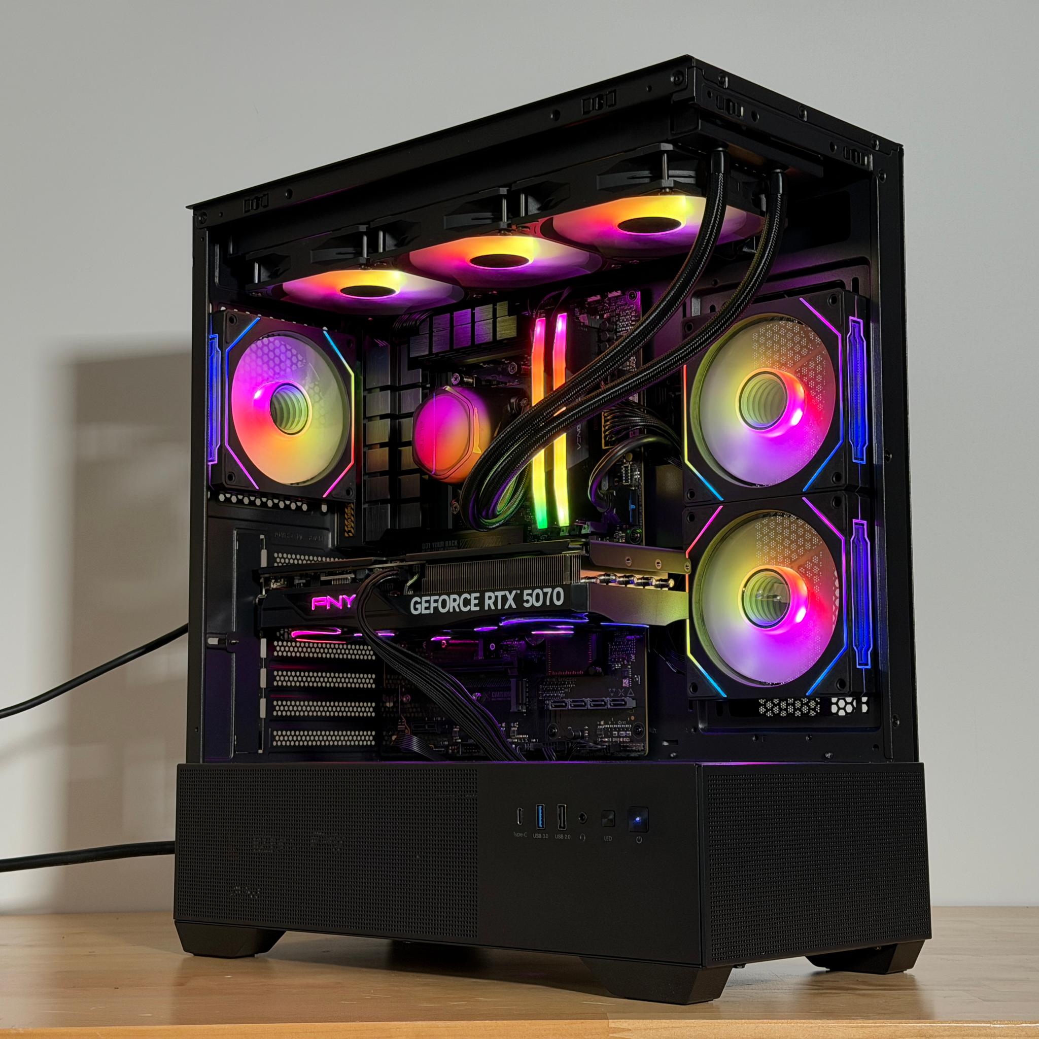 RTX 5070 Ryzen 7 7700x Gaming PC