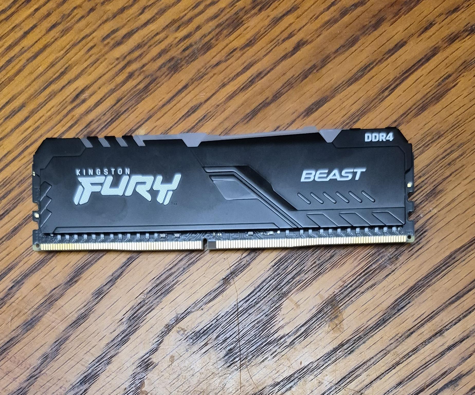 Bundle Gaming Gigabyte X570 Board, Ryzen 9 5950X, Kingston Fury 32GB RAM, Power Color RX580 8GB GPU