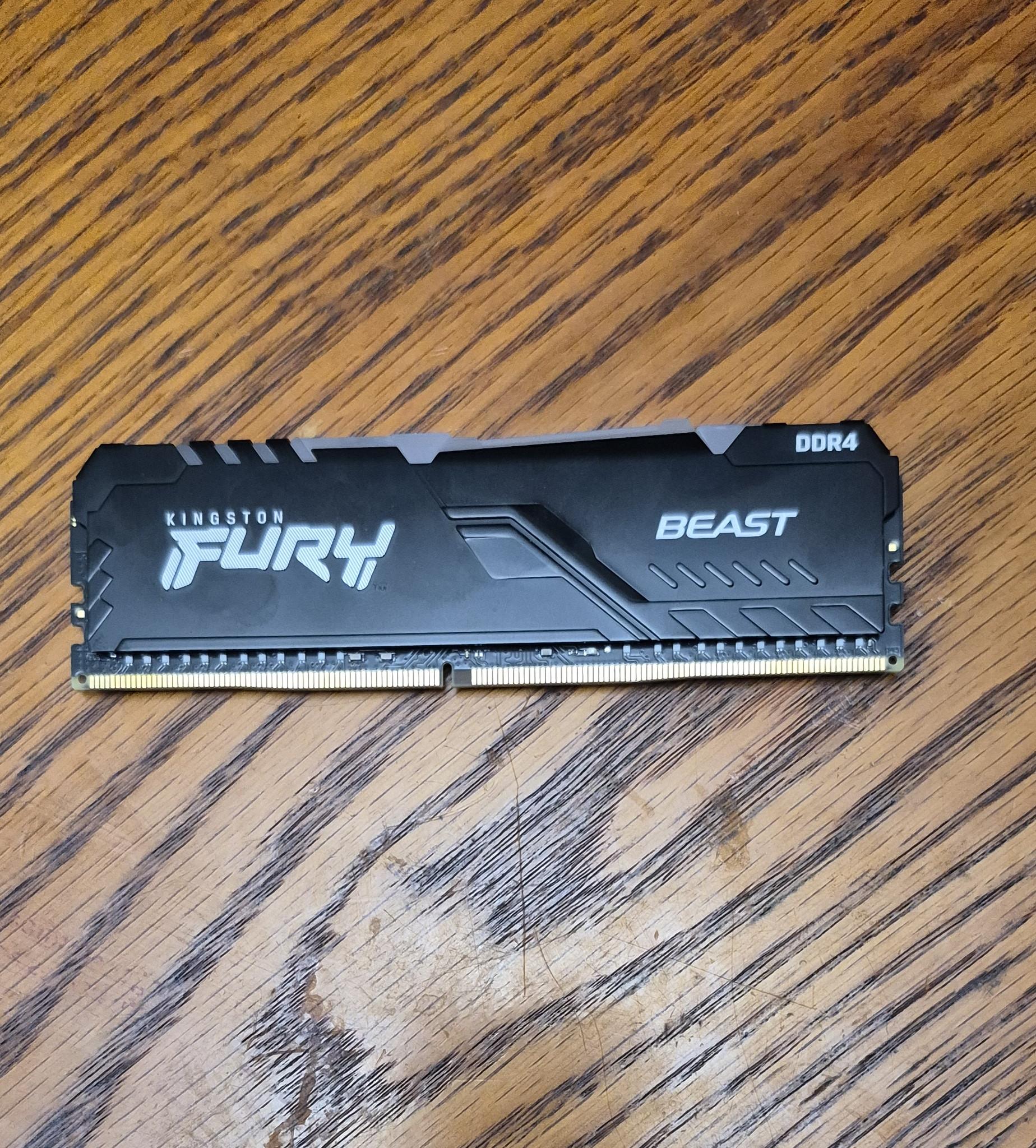 Bundle Gaming Gigabyte X570 Board, Ryzen 9 5950X, Kingston Fury 32GB RAM, Power Color RX580 8GB GPU