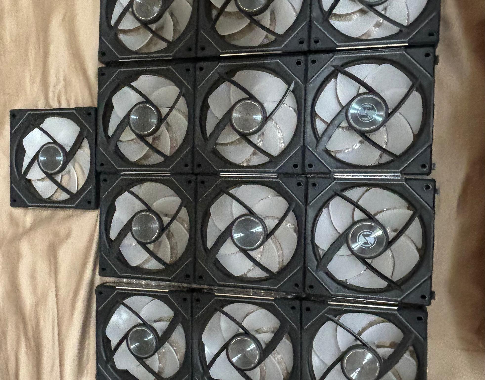 Lian Li infinity fans