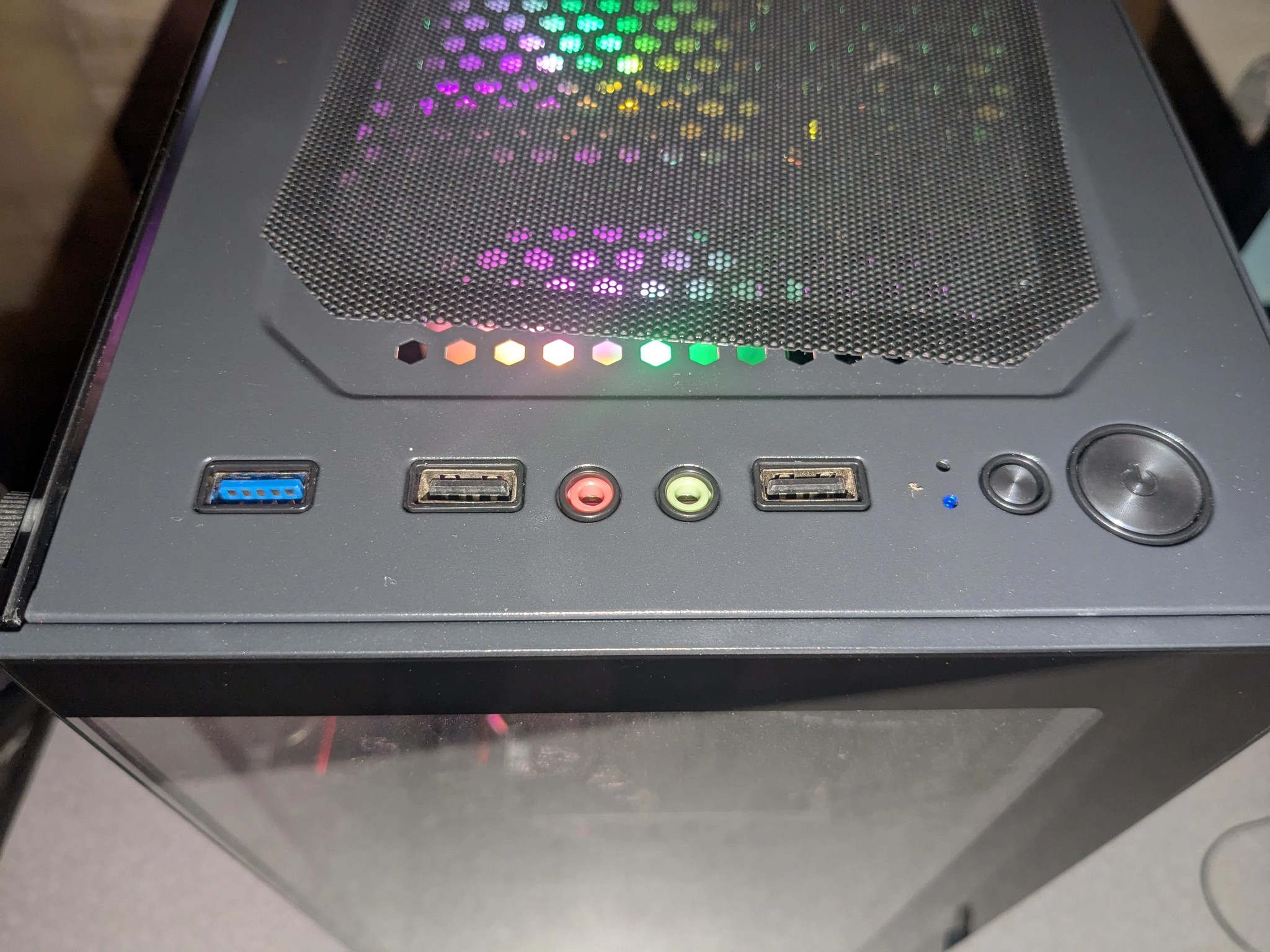 Gaming PC - Ryzen 5 3600, RX 580 8gb, 16gb RAM / 512gb SSD