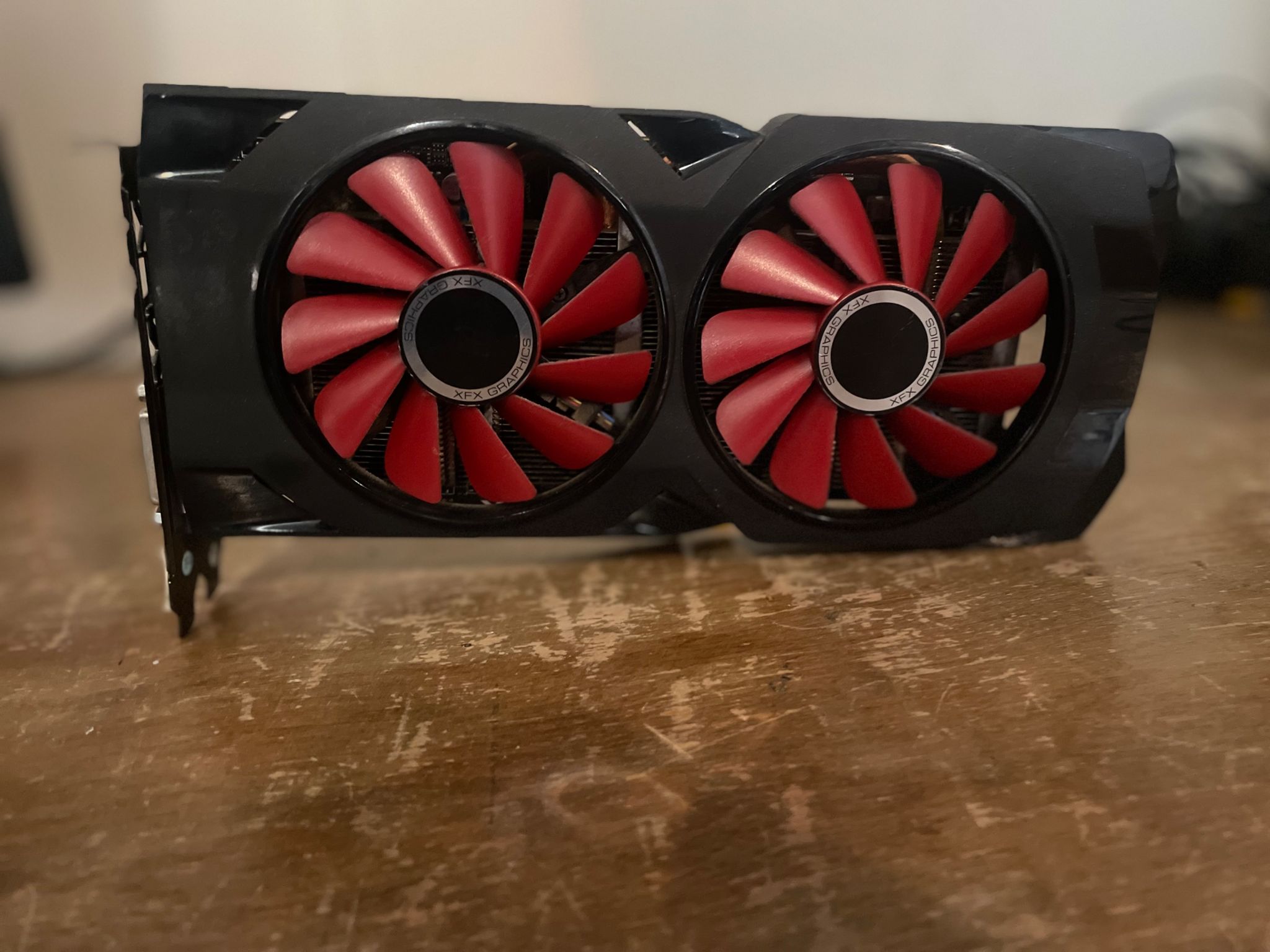 XFX AMD Radeon Rx 570 4gb