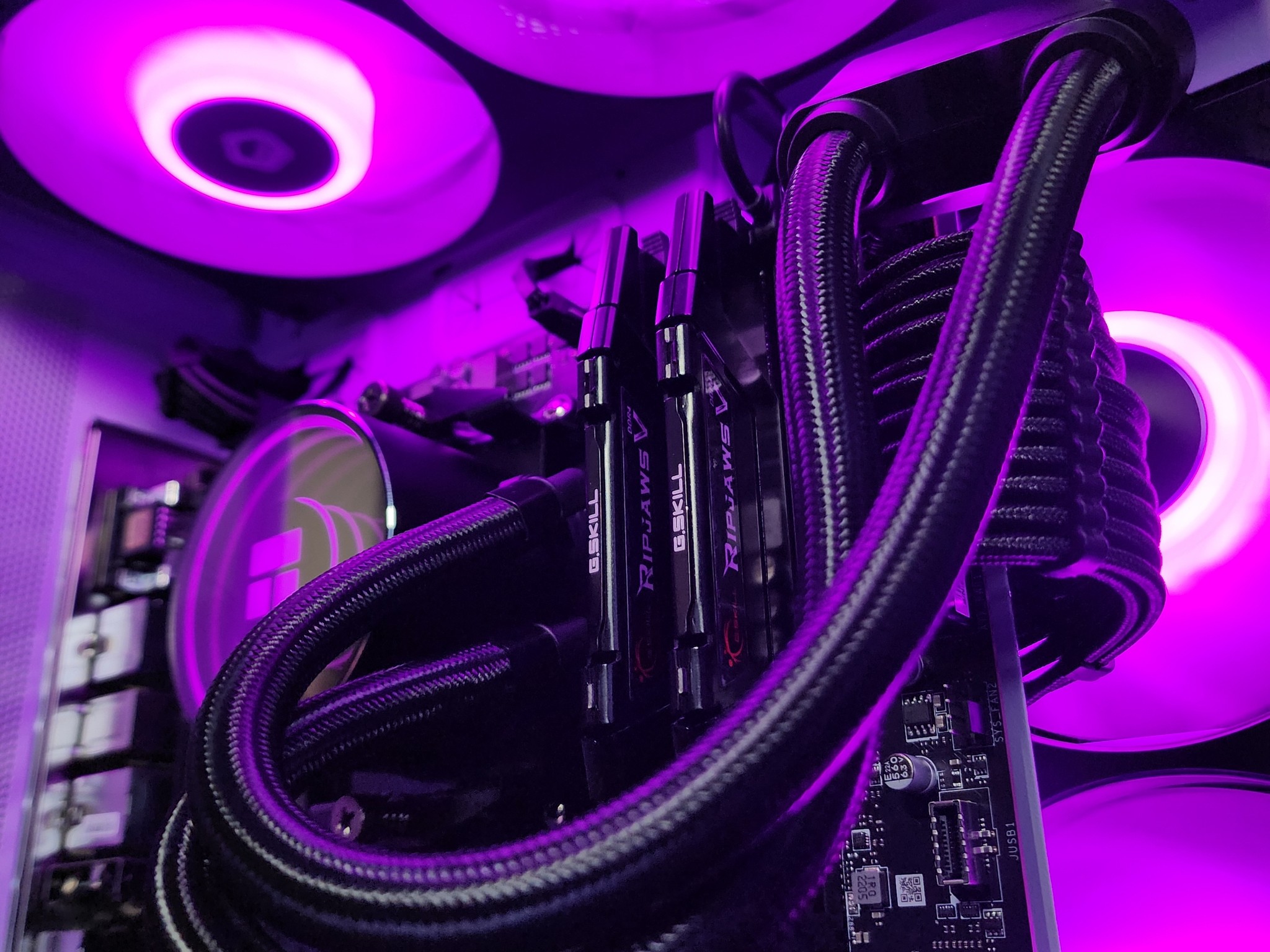 🖤💎🖤 Nvidia RTX 3080 // AMD Ryzen 7 5700G // G.Skill Ripjaws 32GB 3200MHz // Micron 2TB SSD