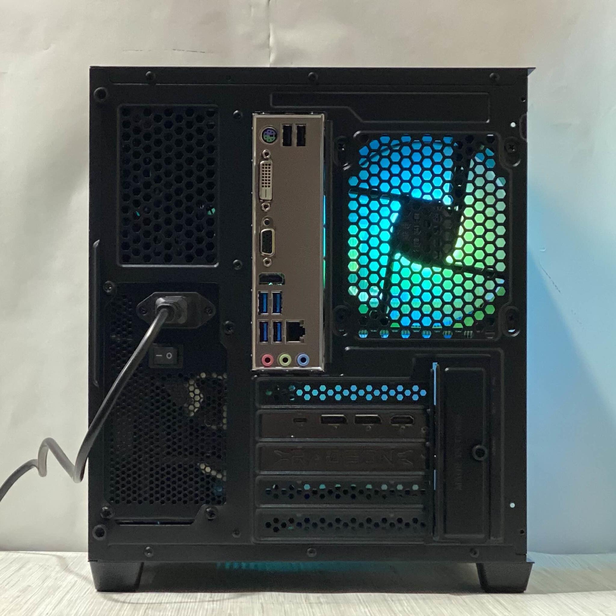 RX 6800, Ryzen 5 5600, 16GB DDR4, 1TB NVMe SSD, WiFi - Gaming PC
