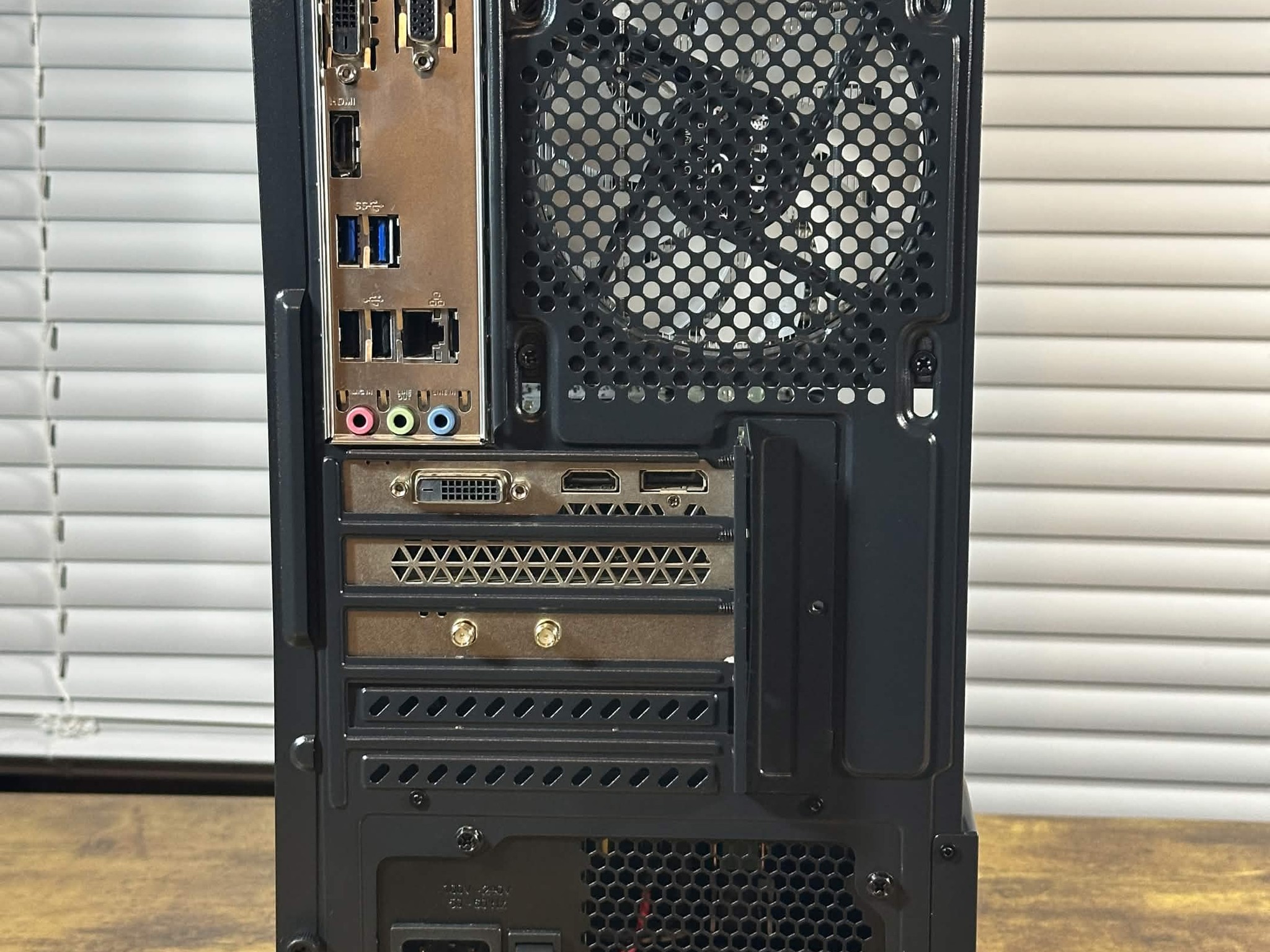 GTX 1660S 6GB | Intel i5 9400 | 16GB DDR4 | 512GB NVME | Win11 | WIFI | 1080P Budget Gaming PC