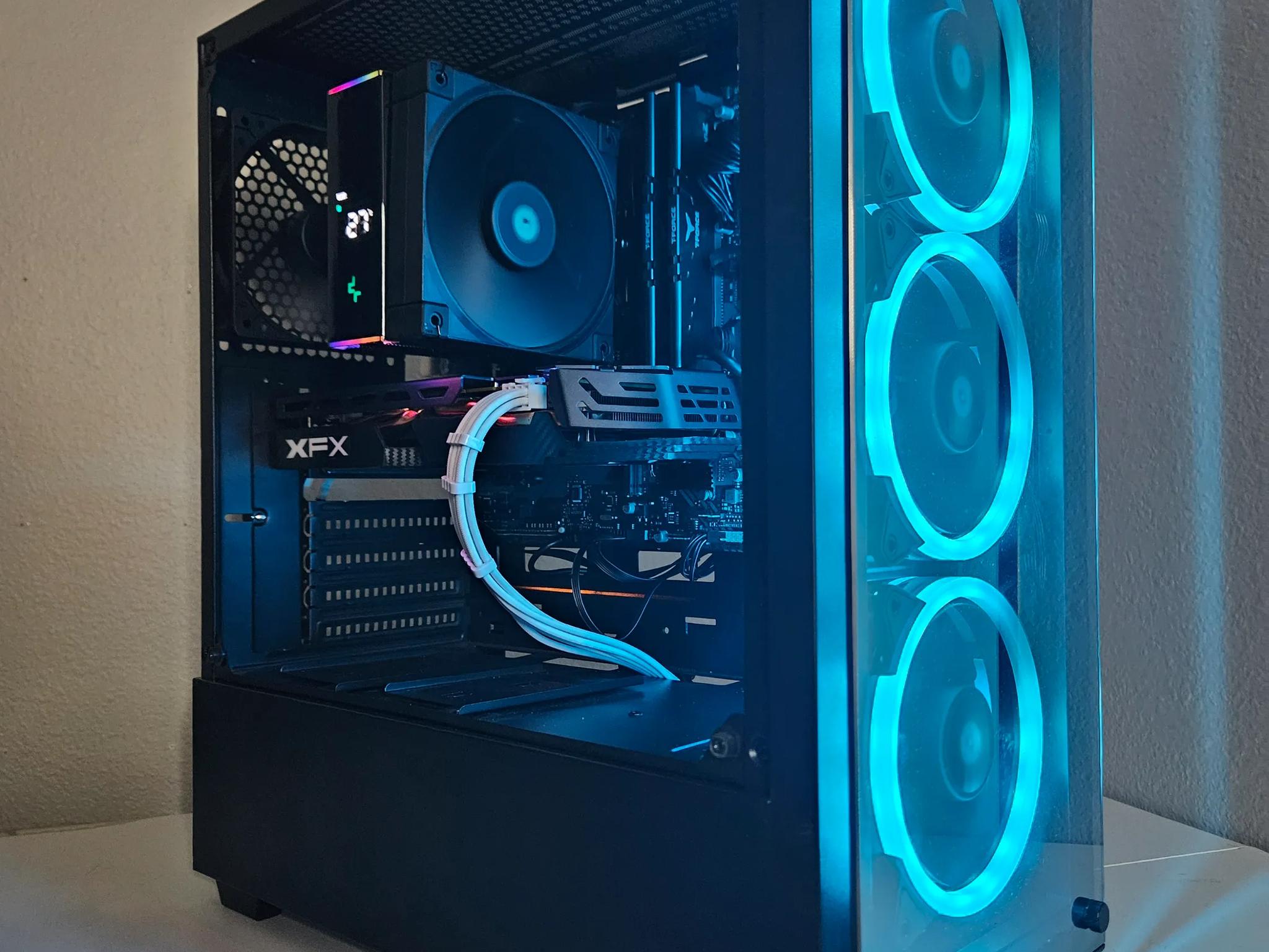 Gaming pc | ryzen 5 | Rx 580| 16gb ram | wifi | WIN 11