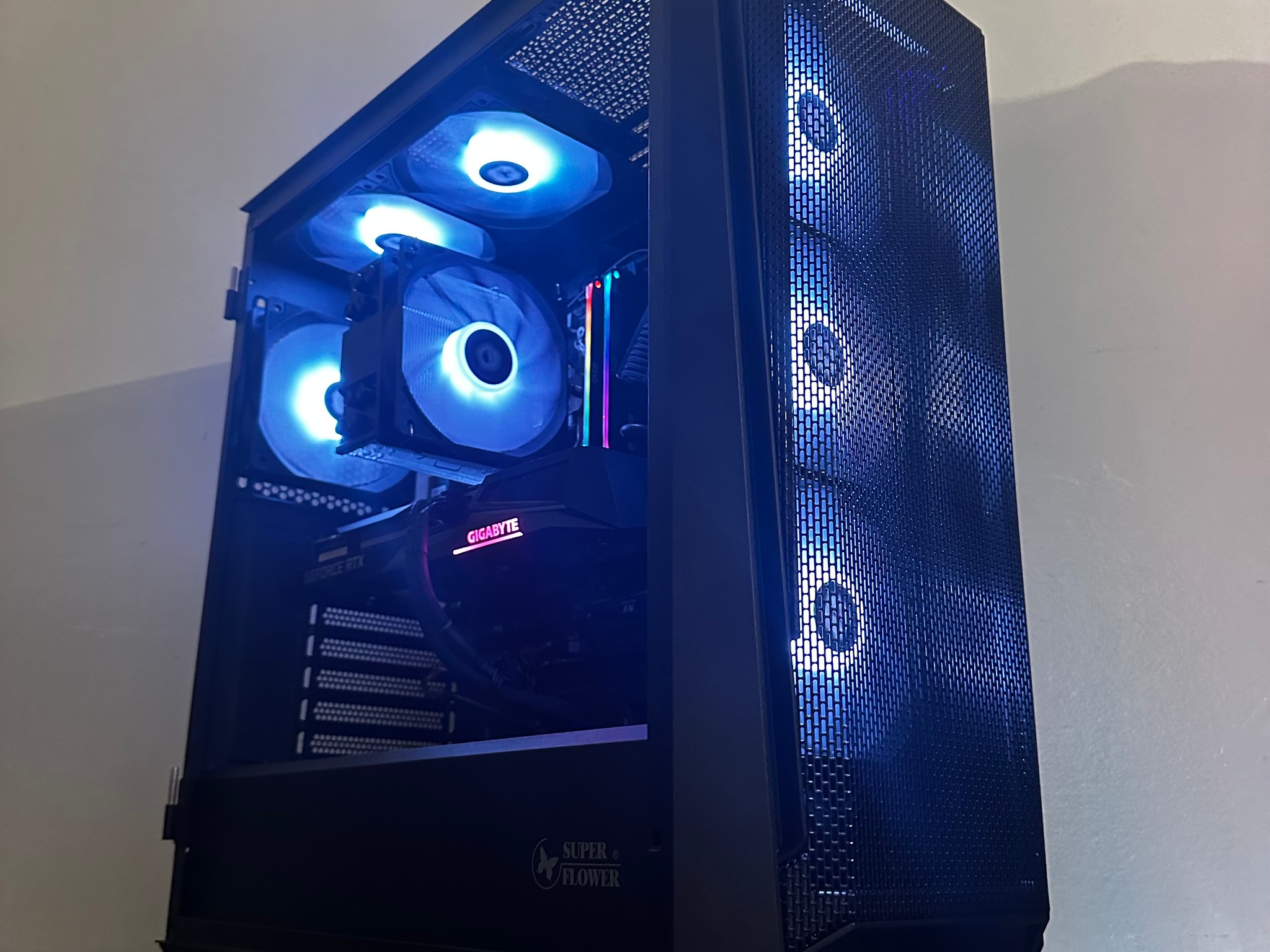 Gaming PC (Ryzen 5 5600 + RTX 3060 12GB + 32GB RGB RAM)