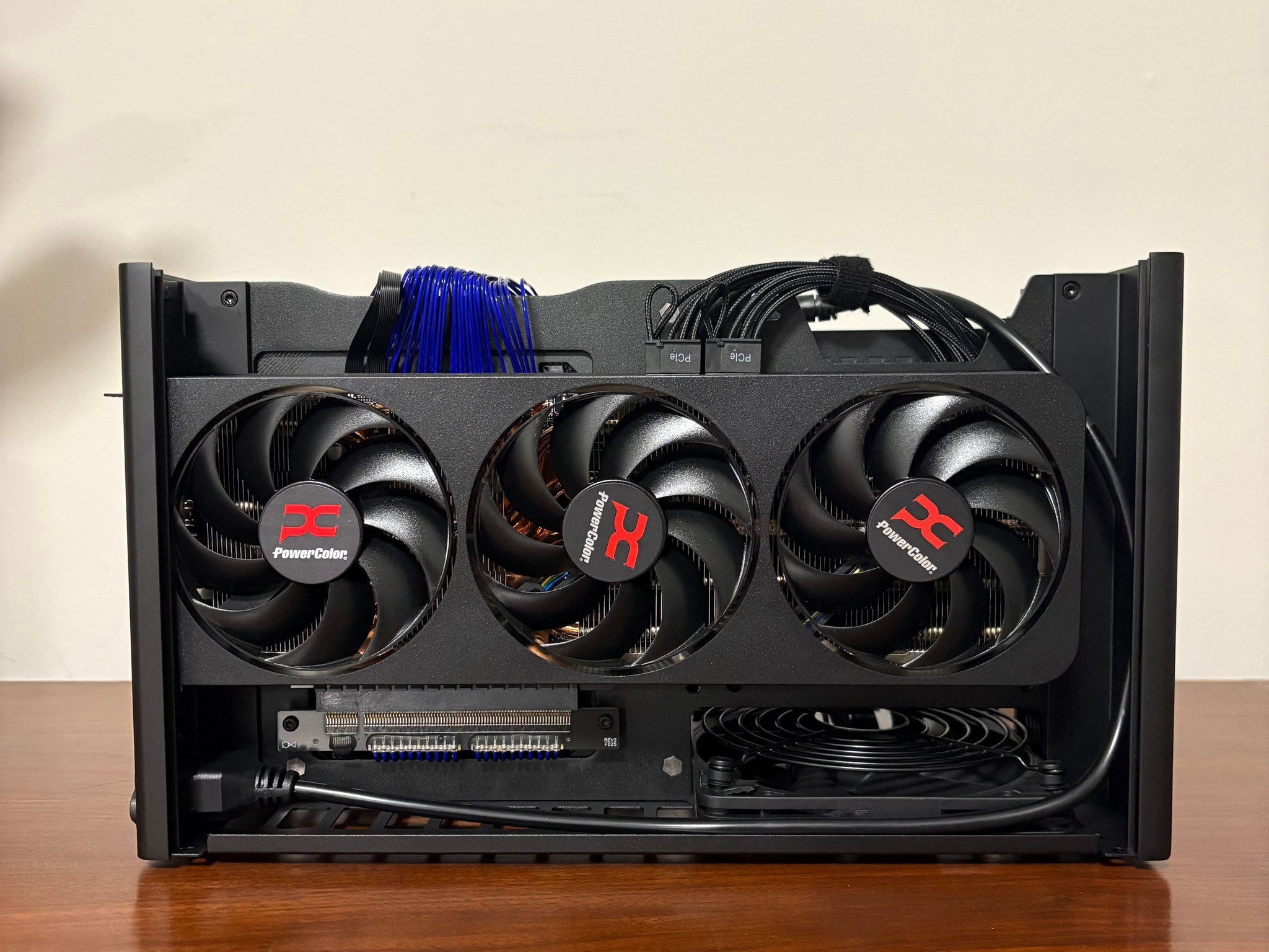 RX 9070 XT | Ryzen 5 7600X3D | 32GB DDR5 | 2TB NVMe | 850W Platinum | Louqe Ghost S1 (SFF)