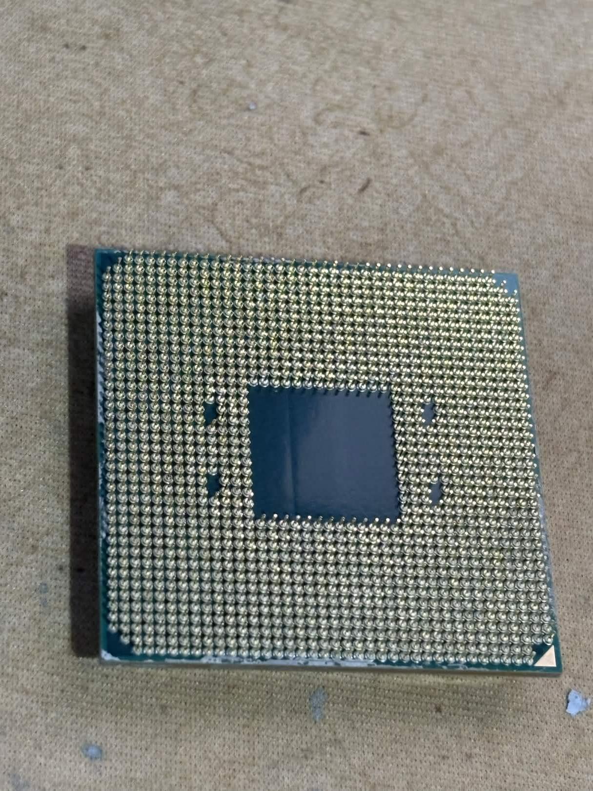 AMD Ryzen 7 3700X