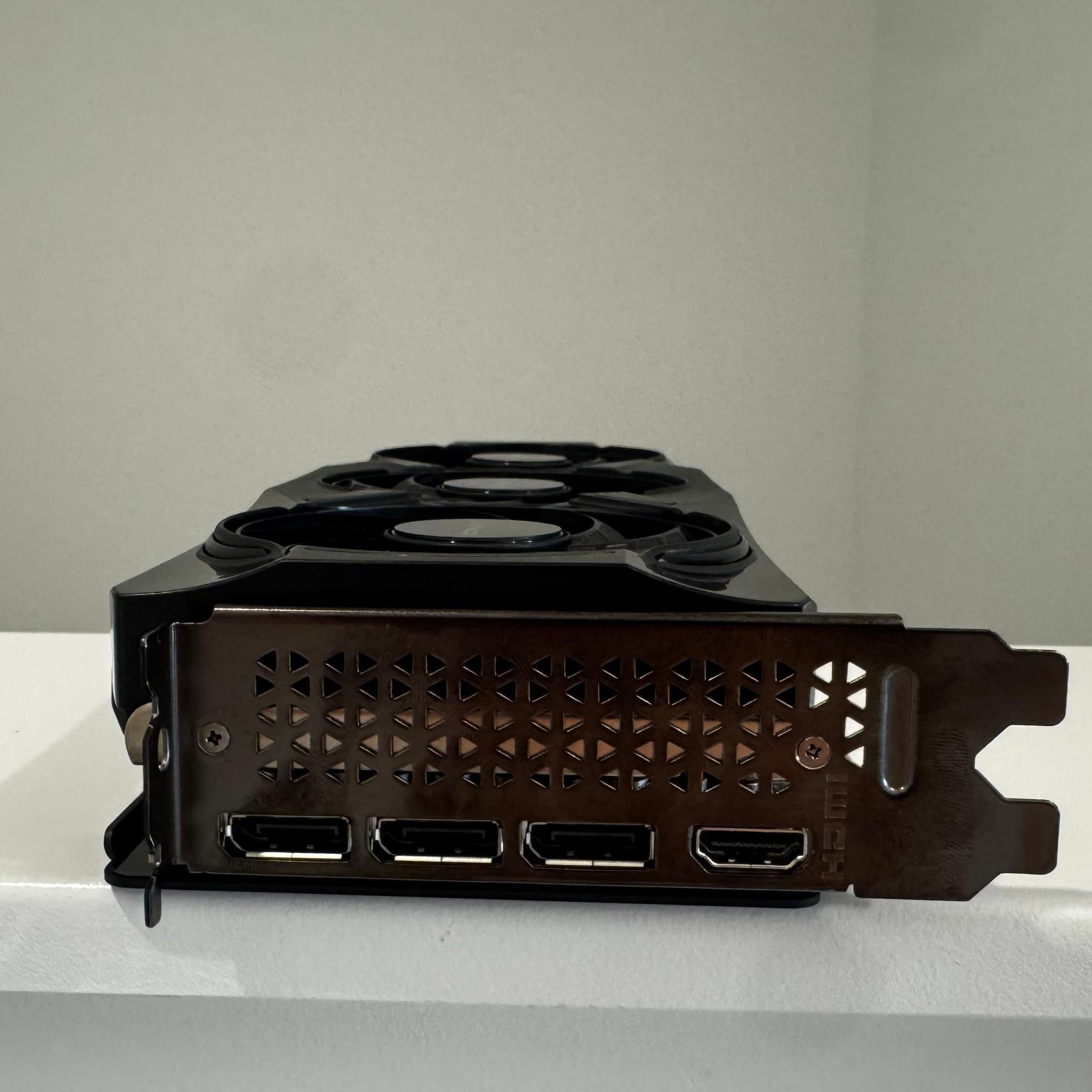 PNY VERTO GeForce RTX 5070
