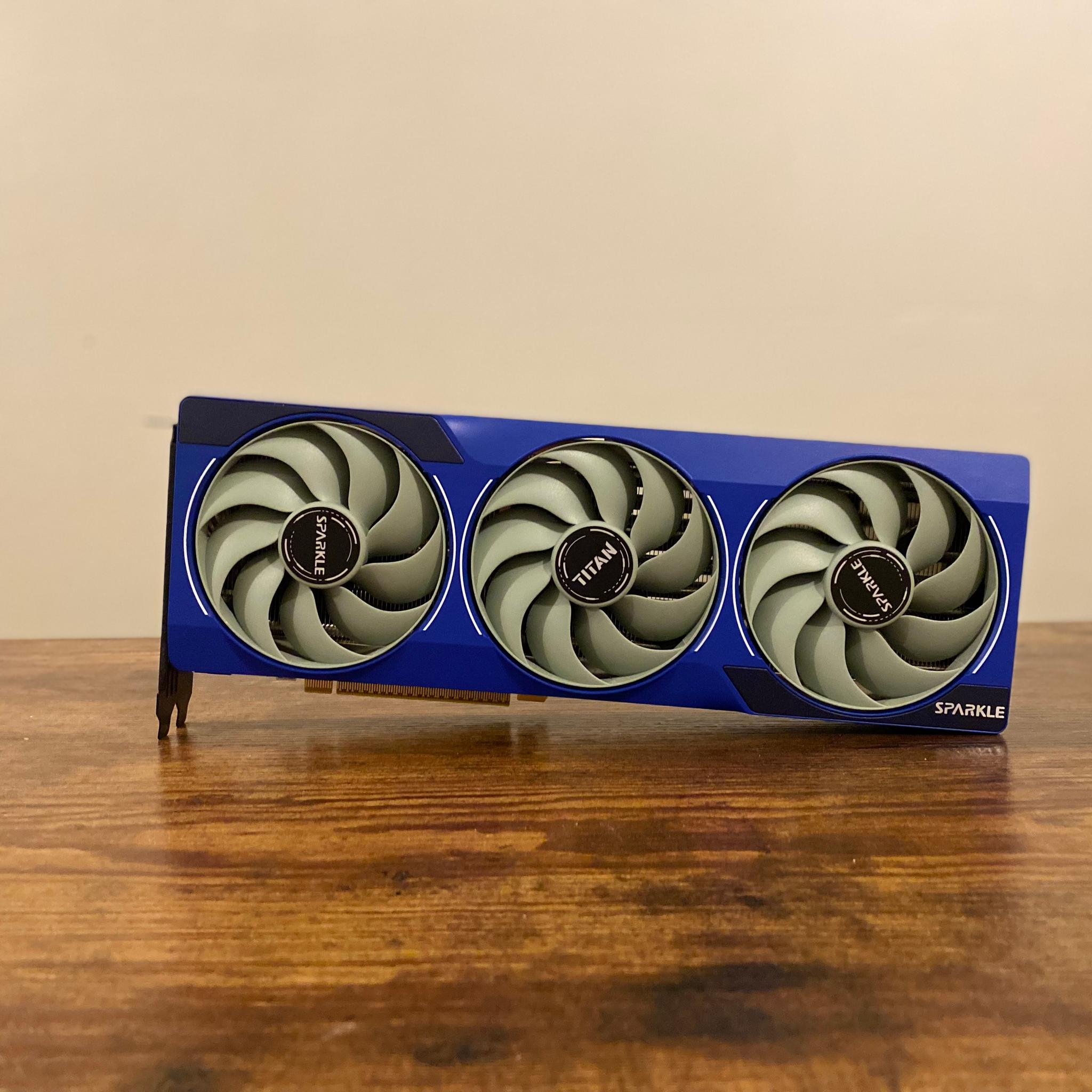 Intel arc B-580 12gb Sparkle OC 3 fan Gpu w sparkle stick