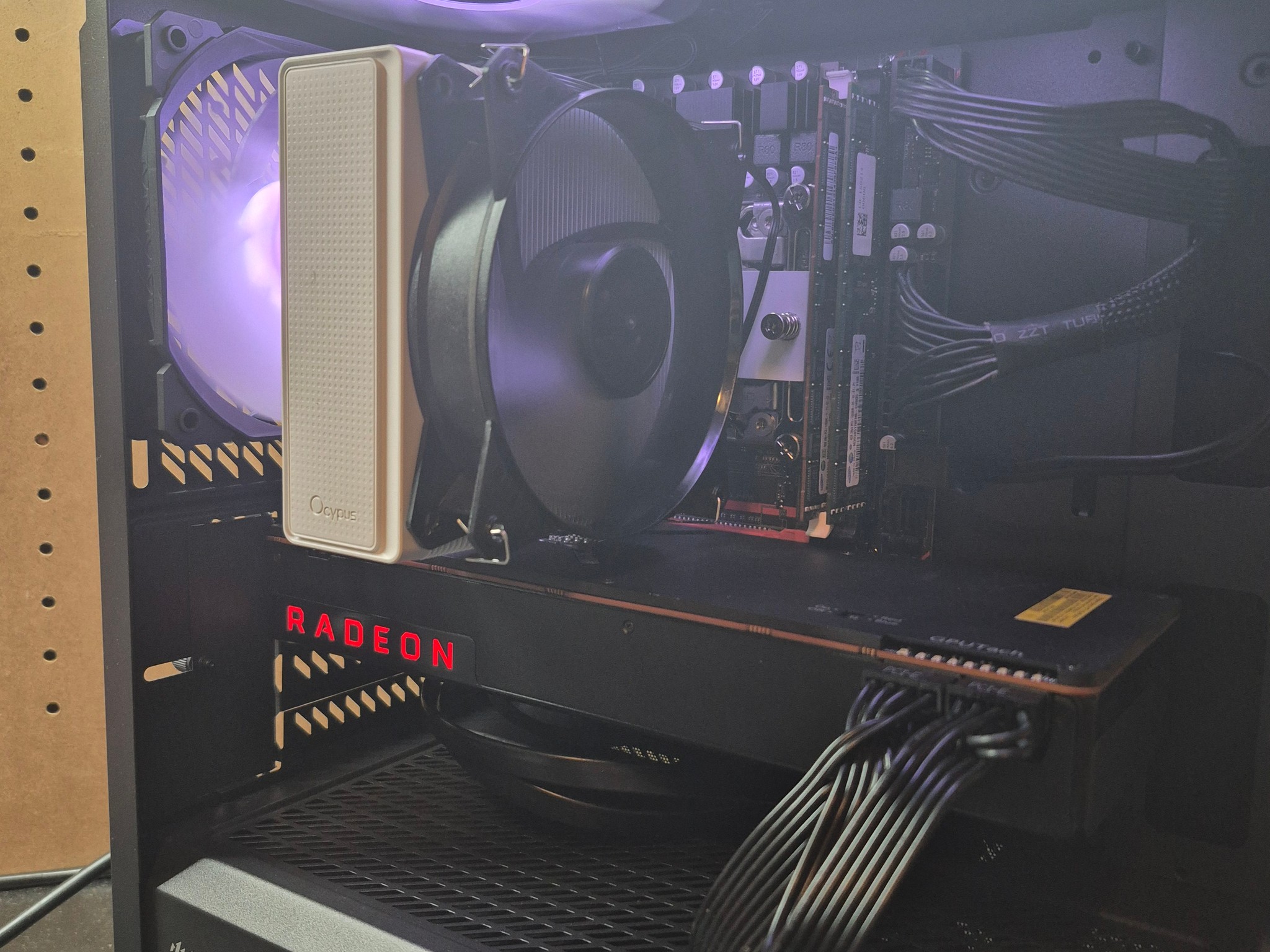 Gaming/Editing/Streaming | 12 Core Xeon, 28GB RAM,  8GB AMD Vega 64, Win11